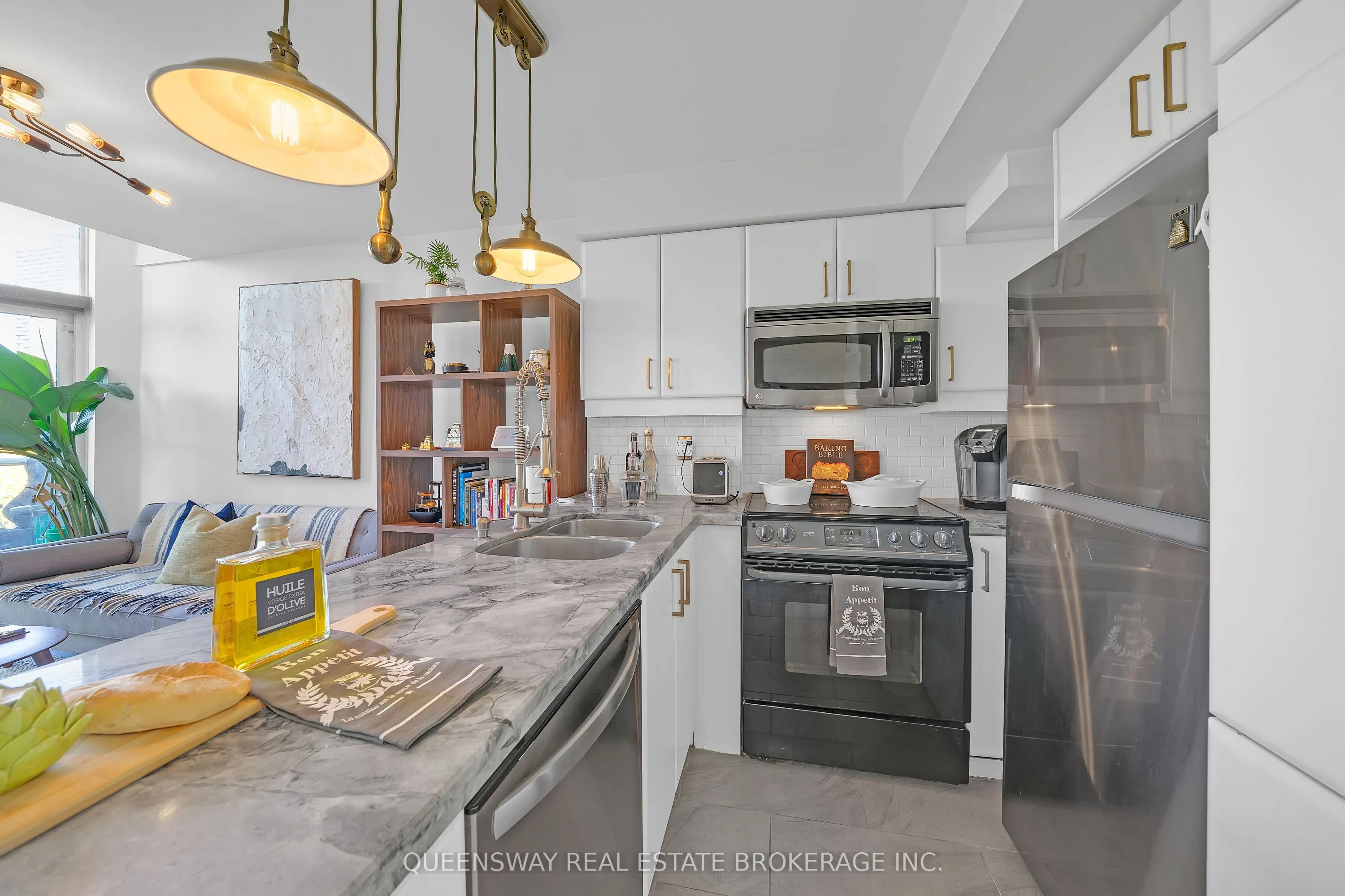 550 Queens Quay W, #429