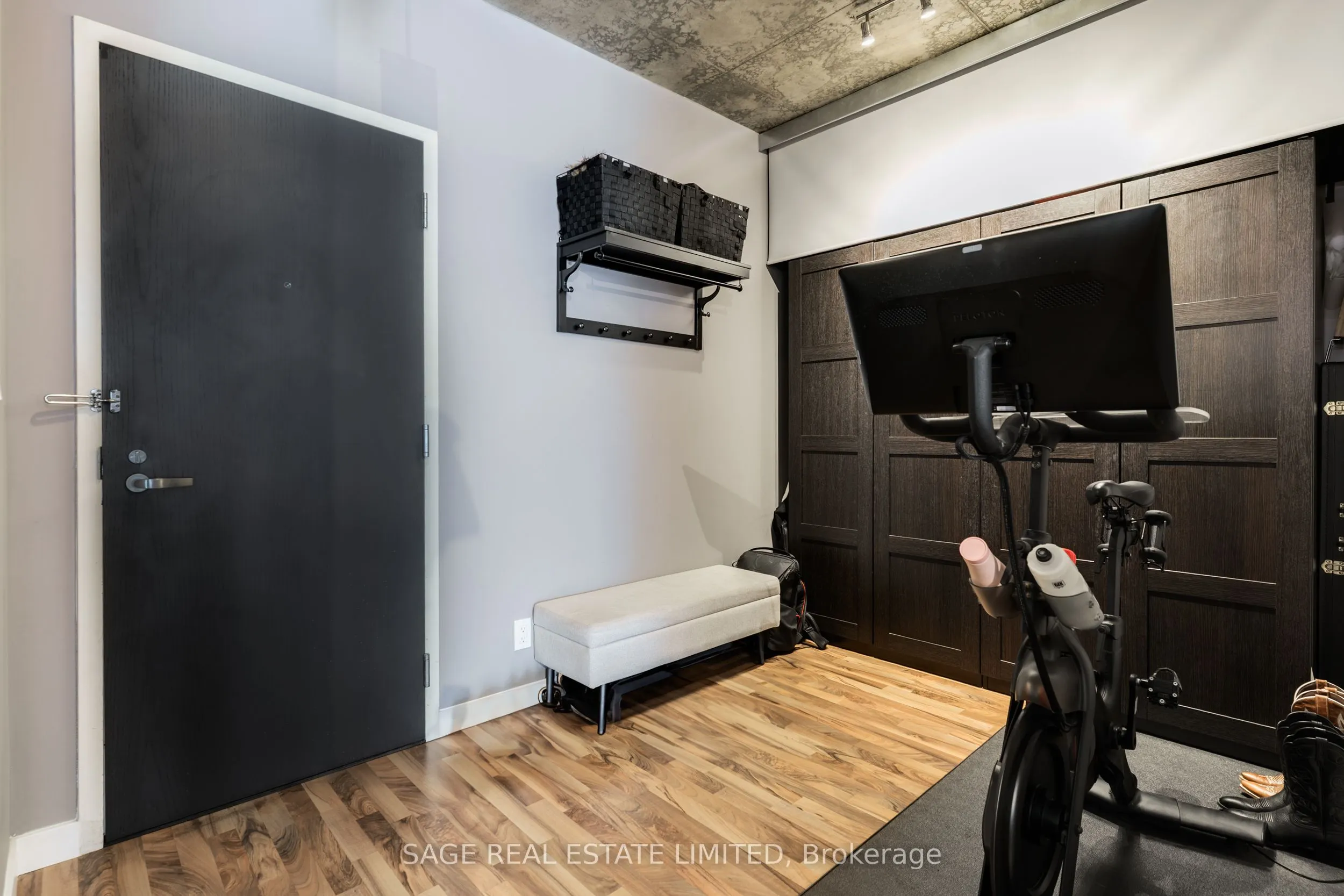1005 King Street W, #804