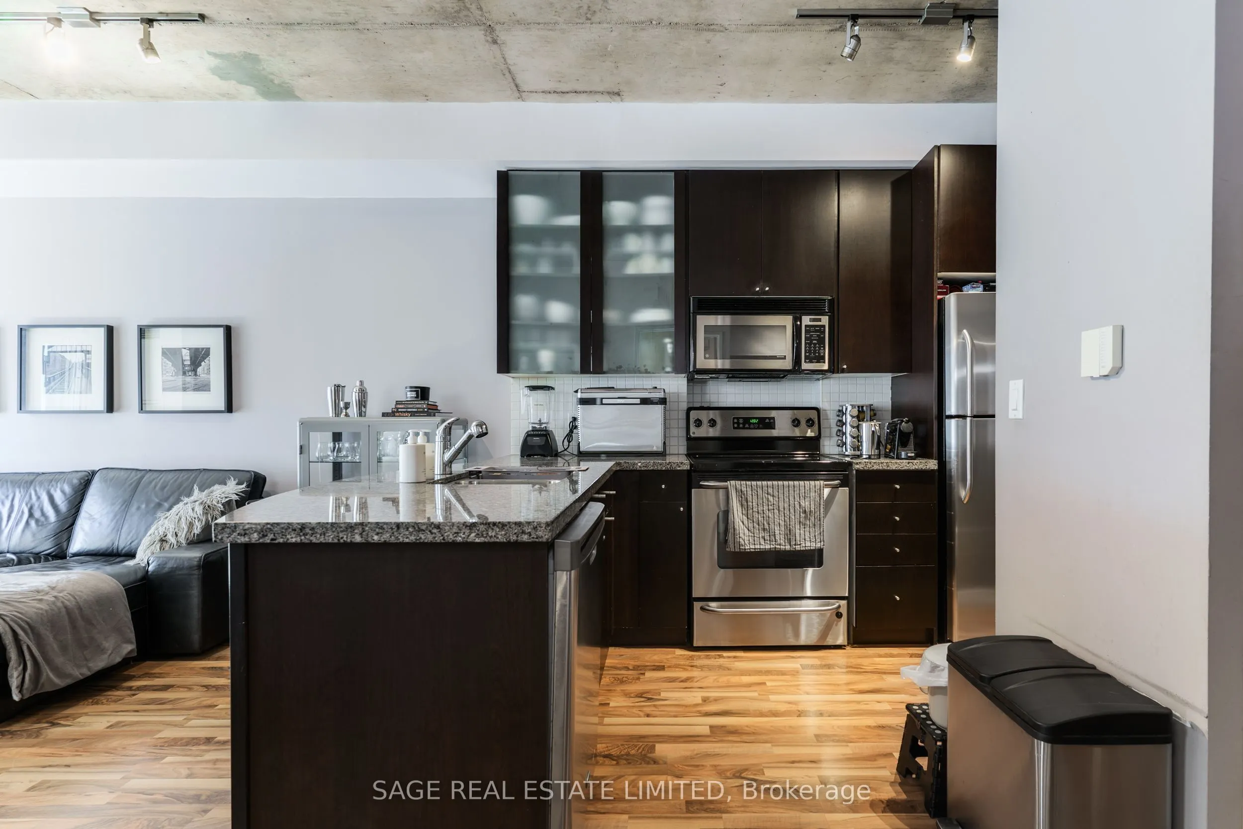 1005 King Street W, #804