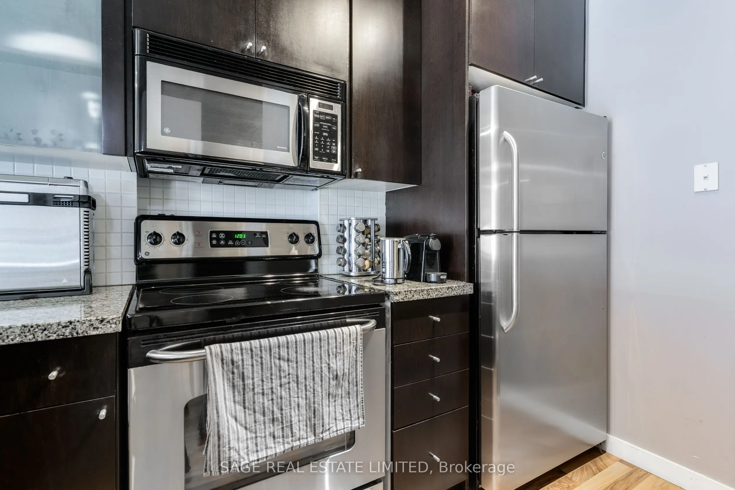 1005 King Street W, #804