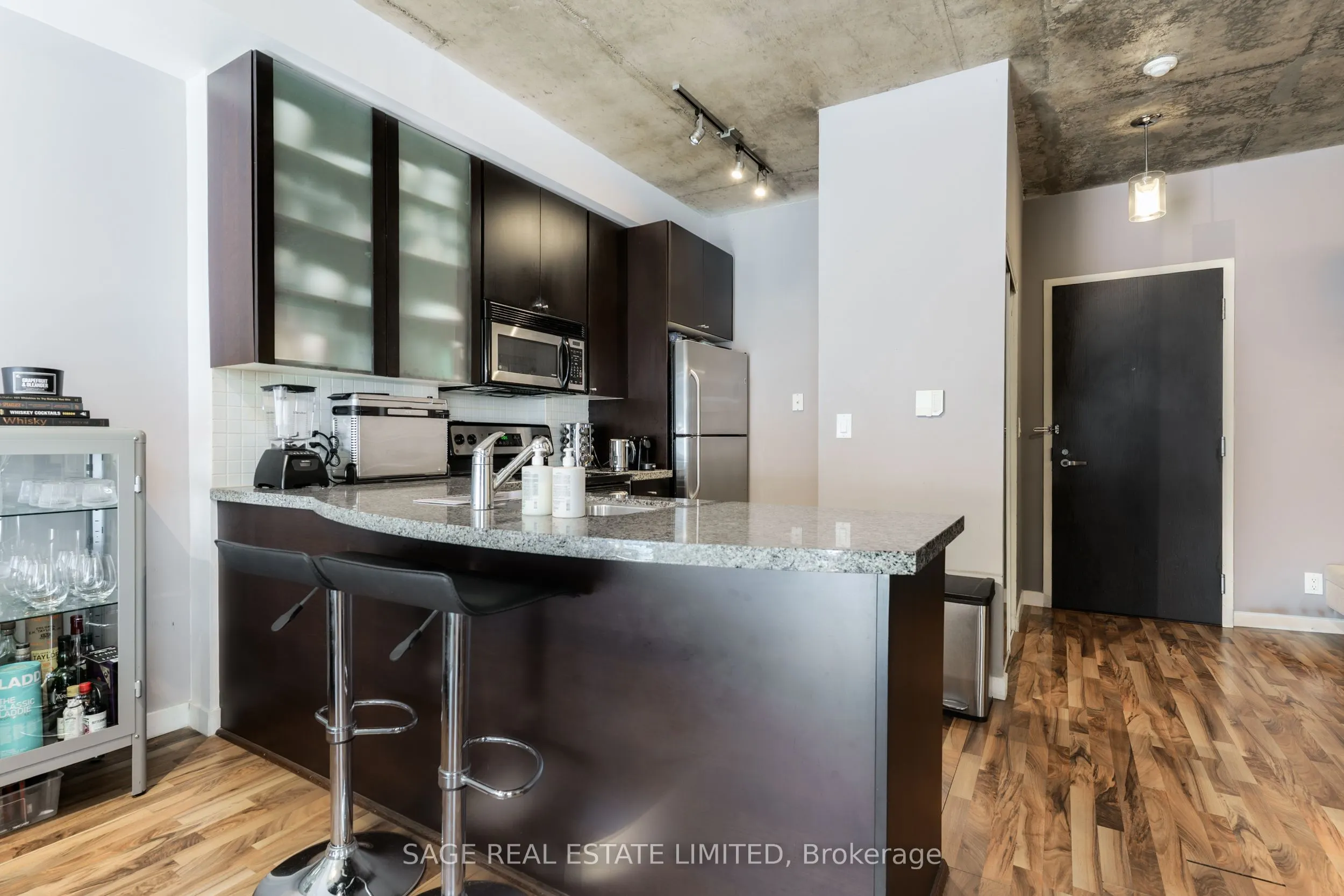 1005 King Street W, #804