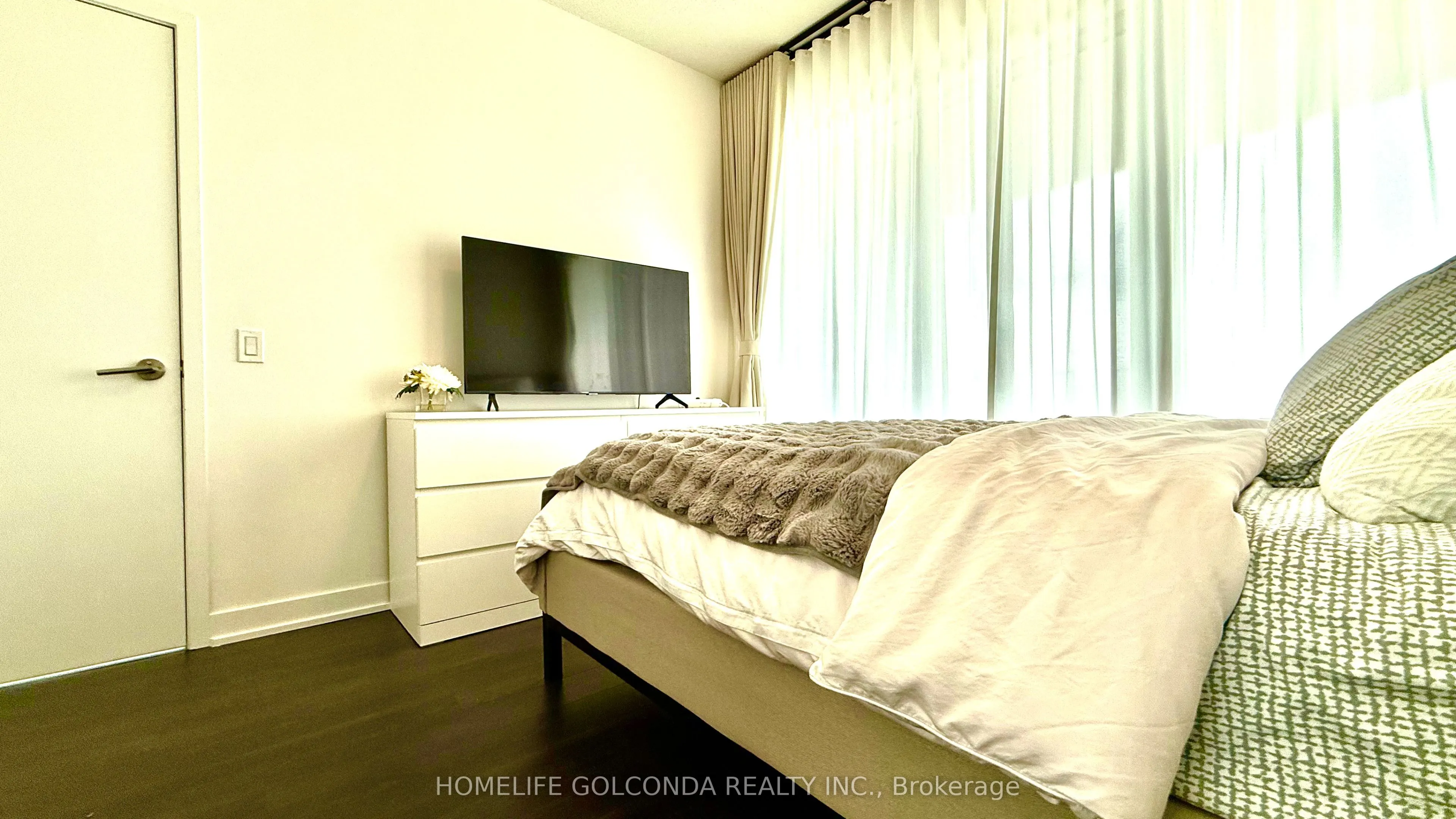 20 O'Neill Road, #733