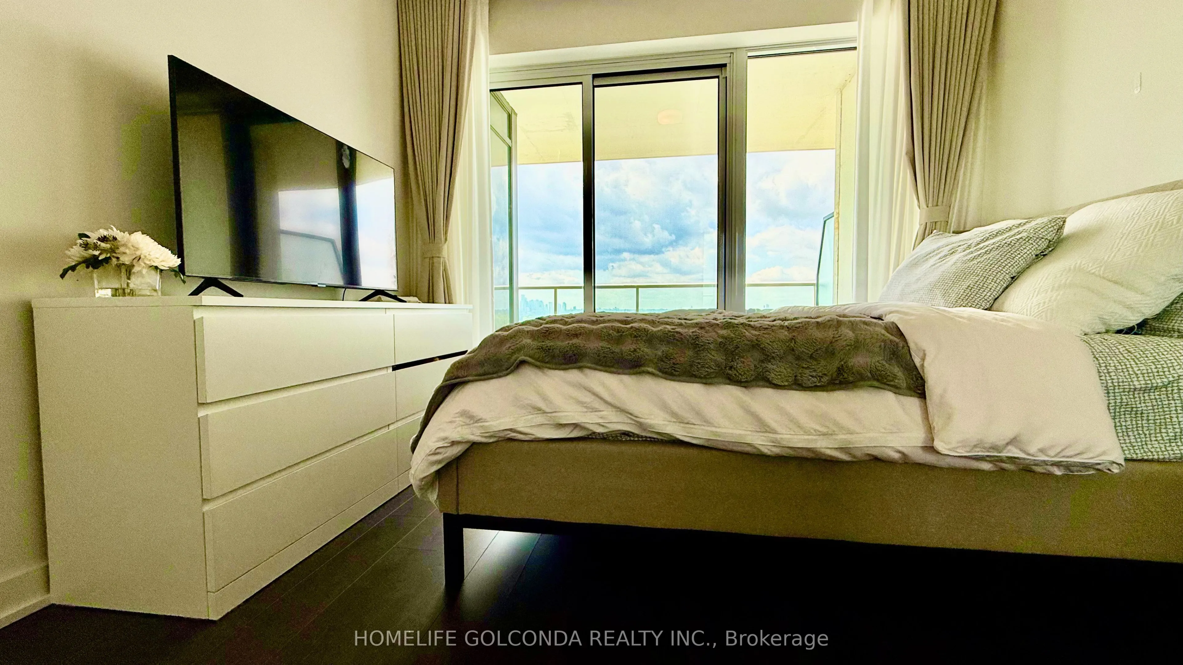 20 O'Neill Road, #733