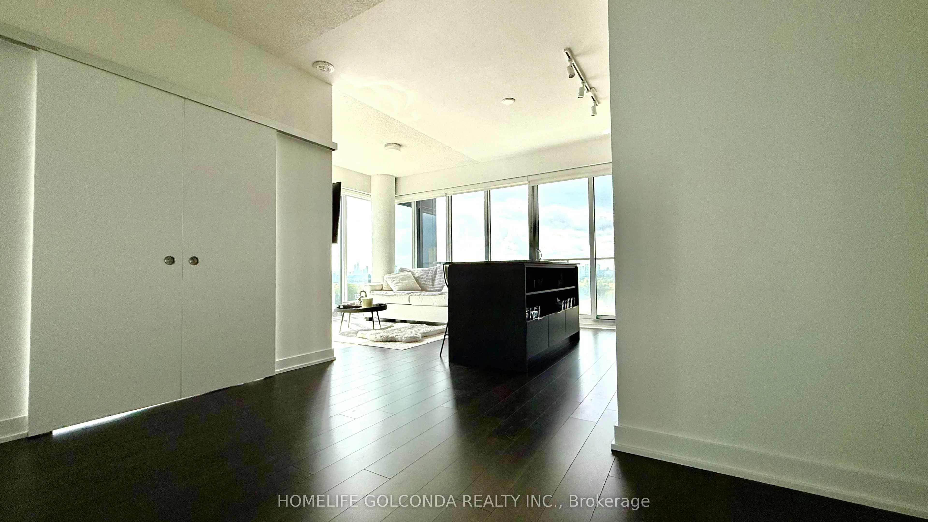 20 O'Neill Road, #733