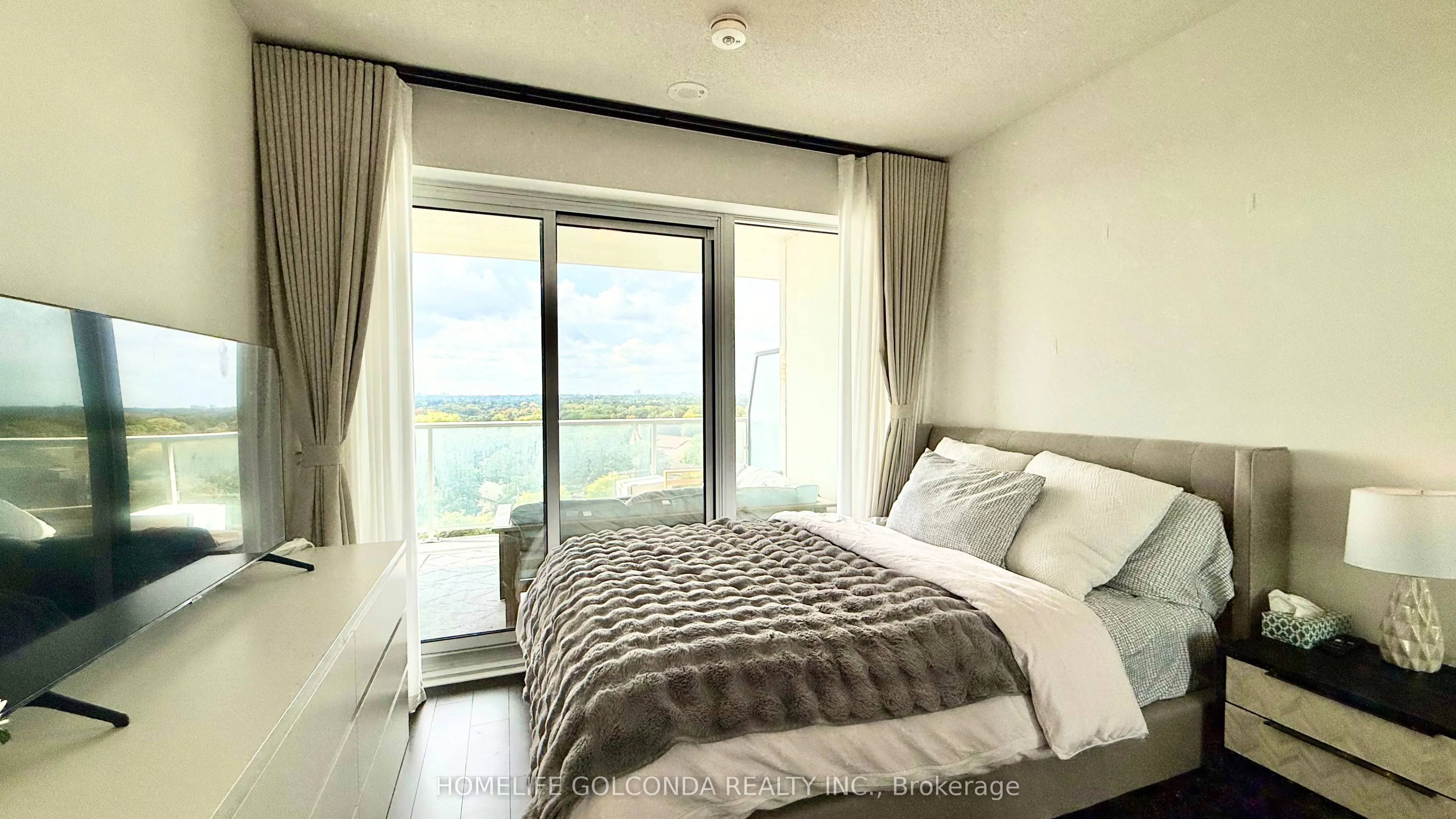 20 O'Neill Road, #733