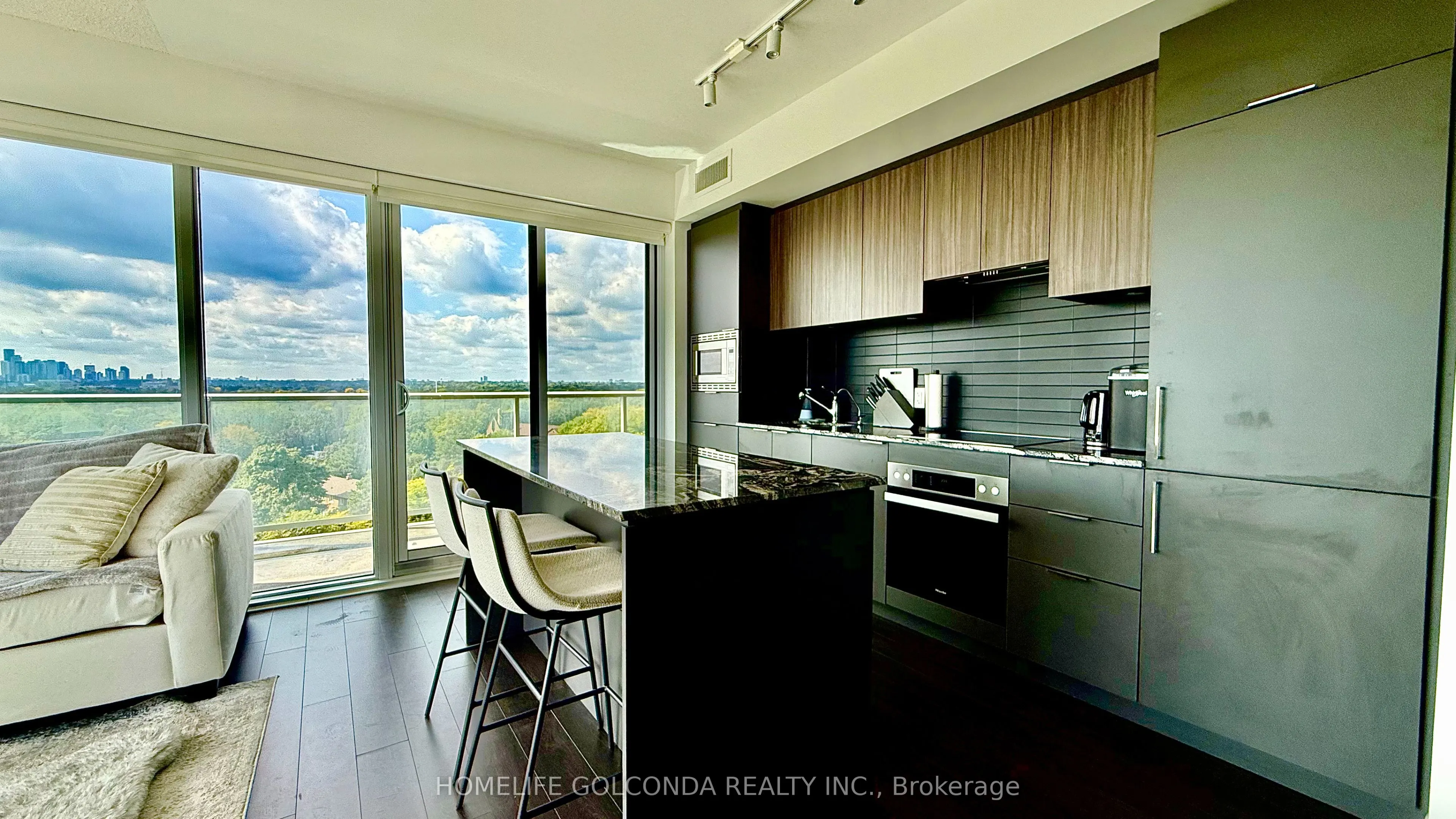 20 O'Neill Road, #733