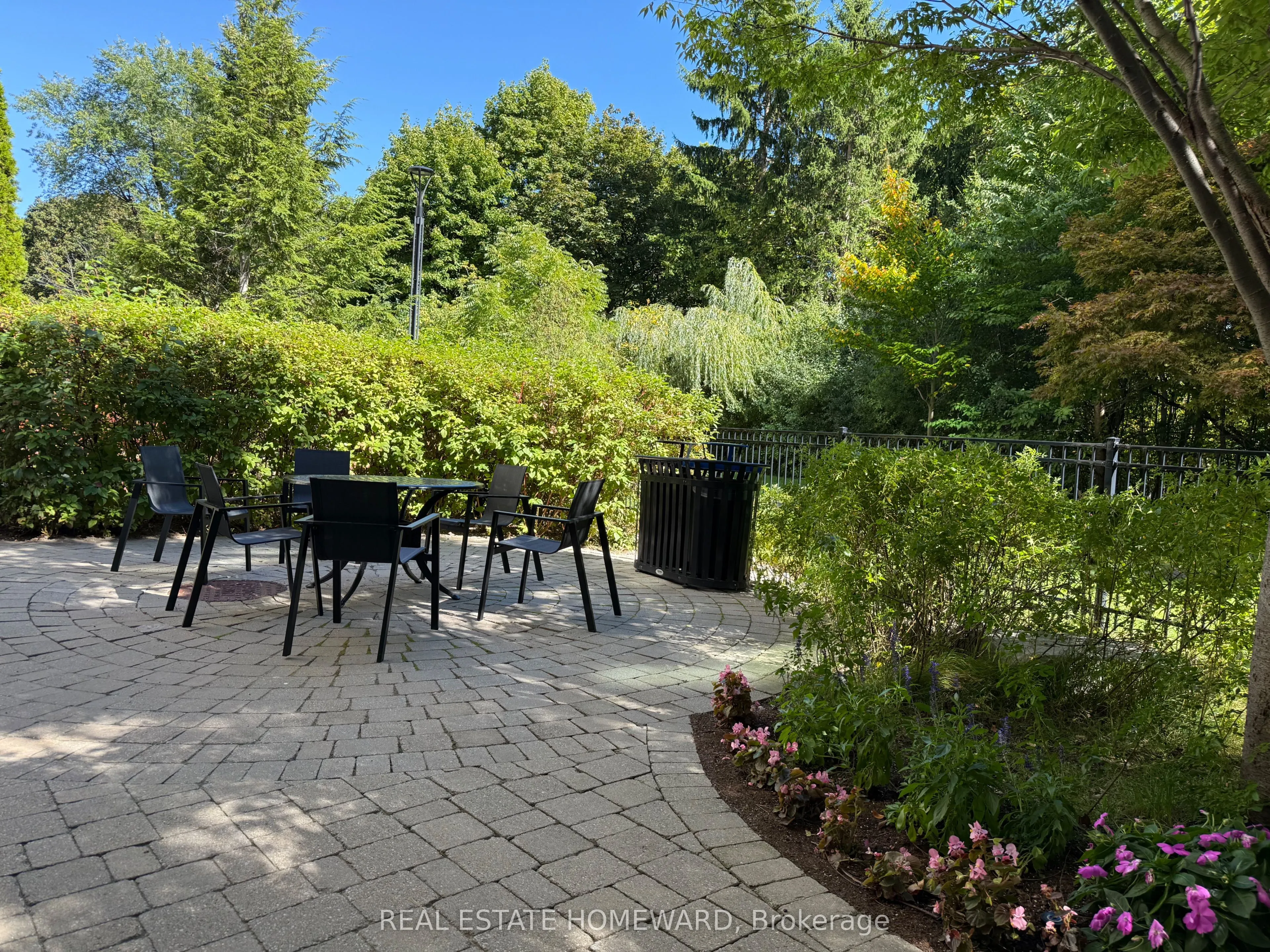10 Bloorview Place, #714