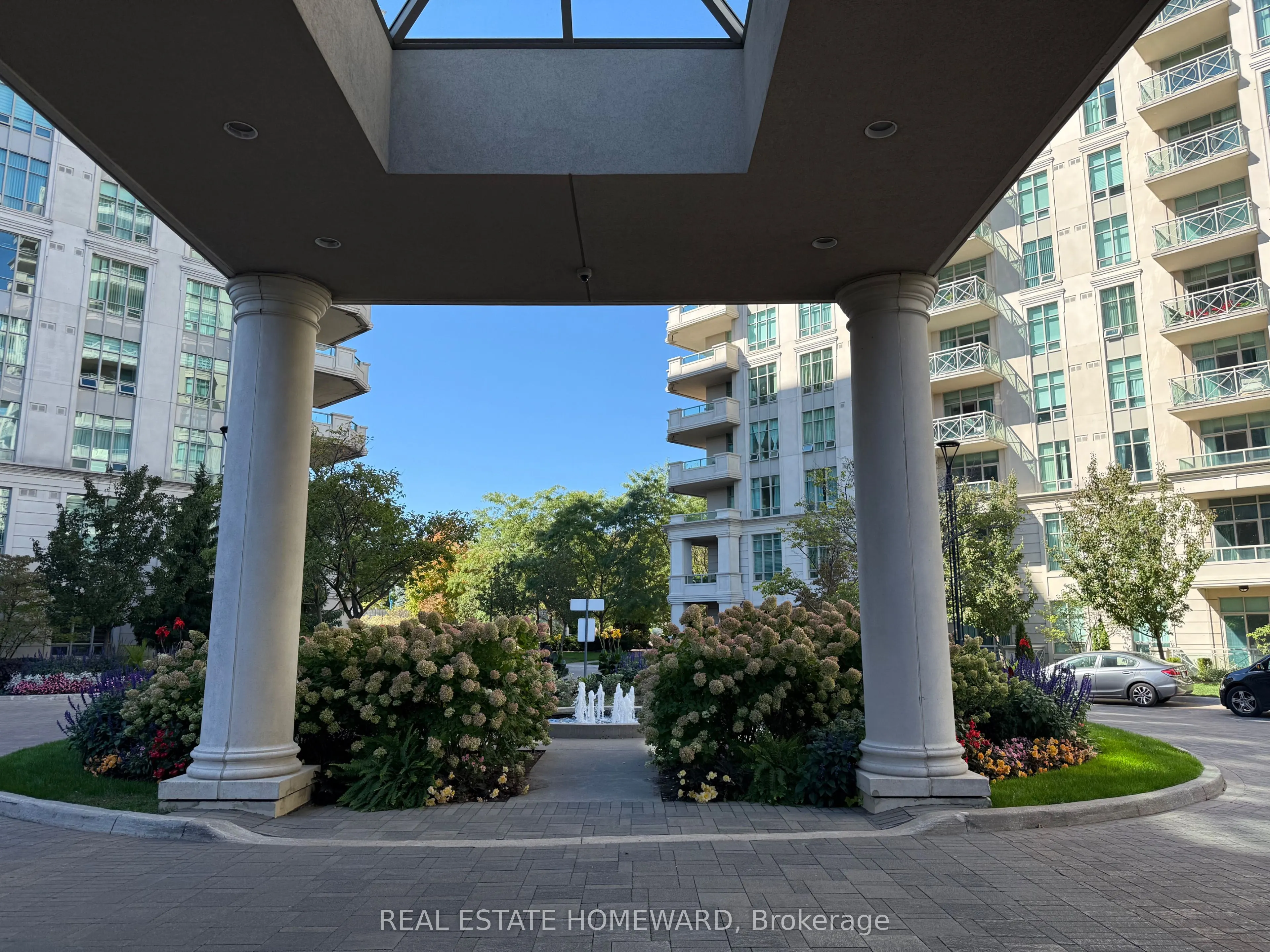 10 Bloorview Place, #714