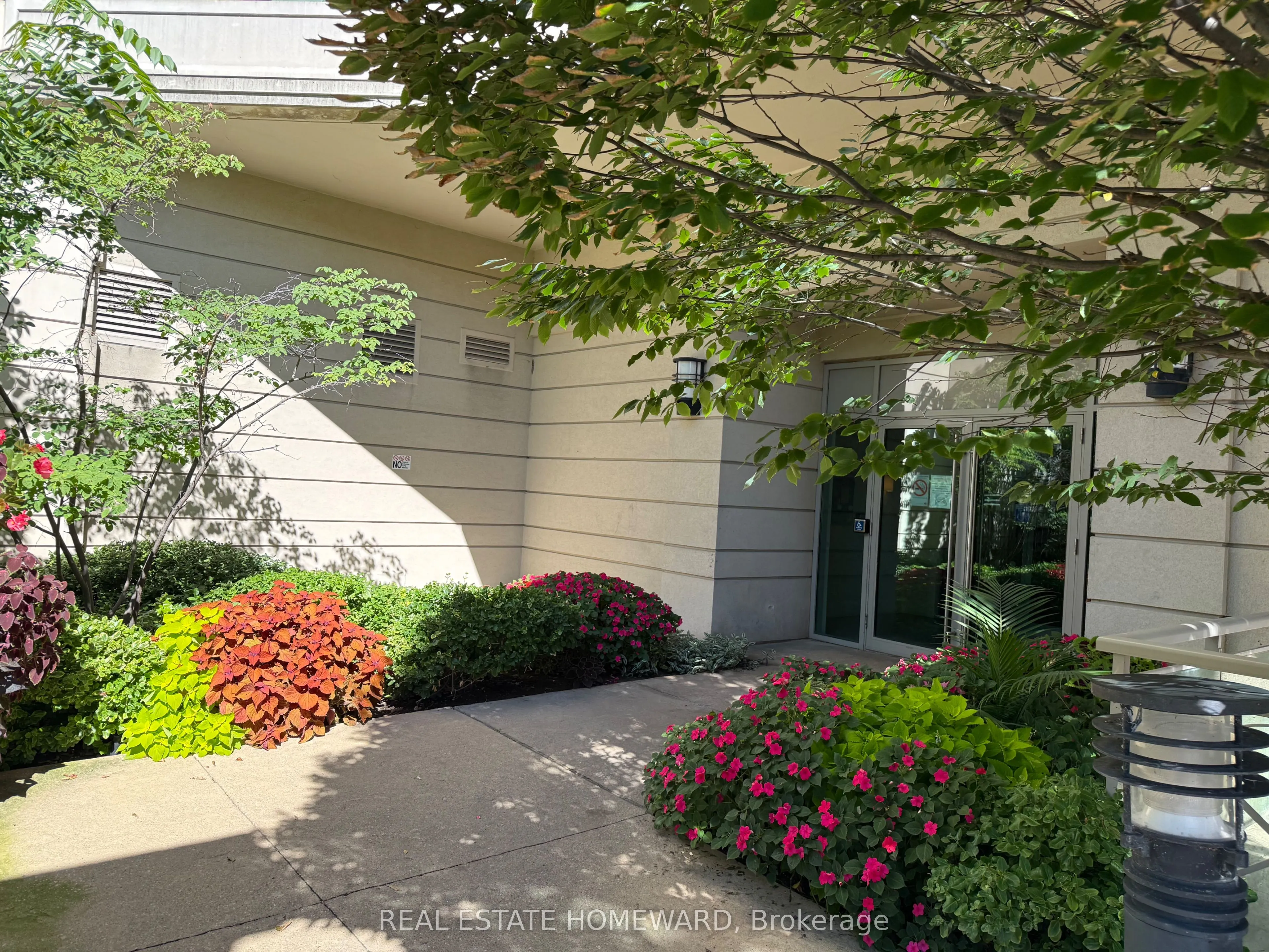 10 Bloorview Place, #714