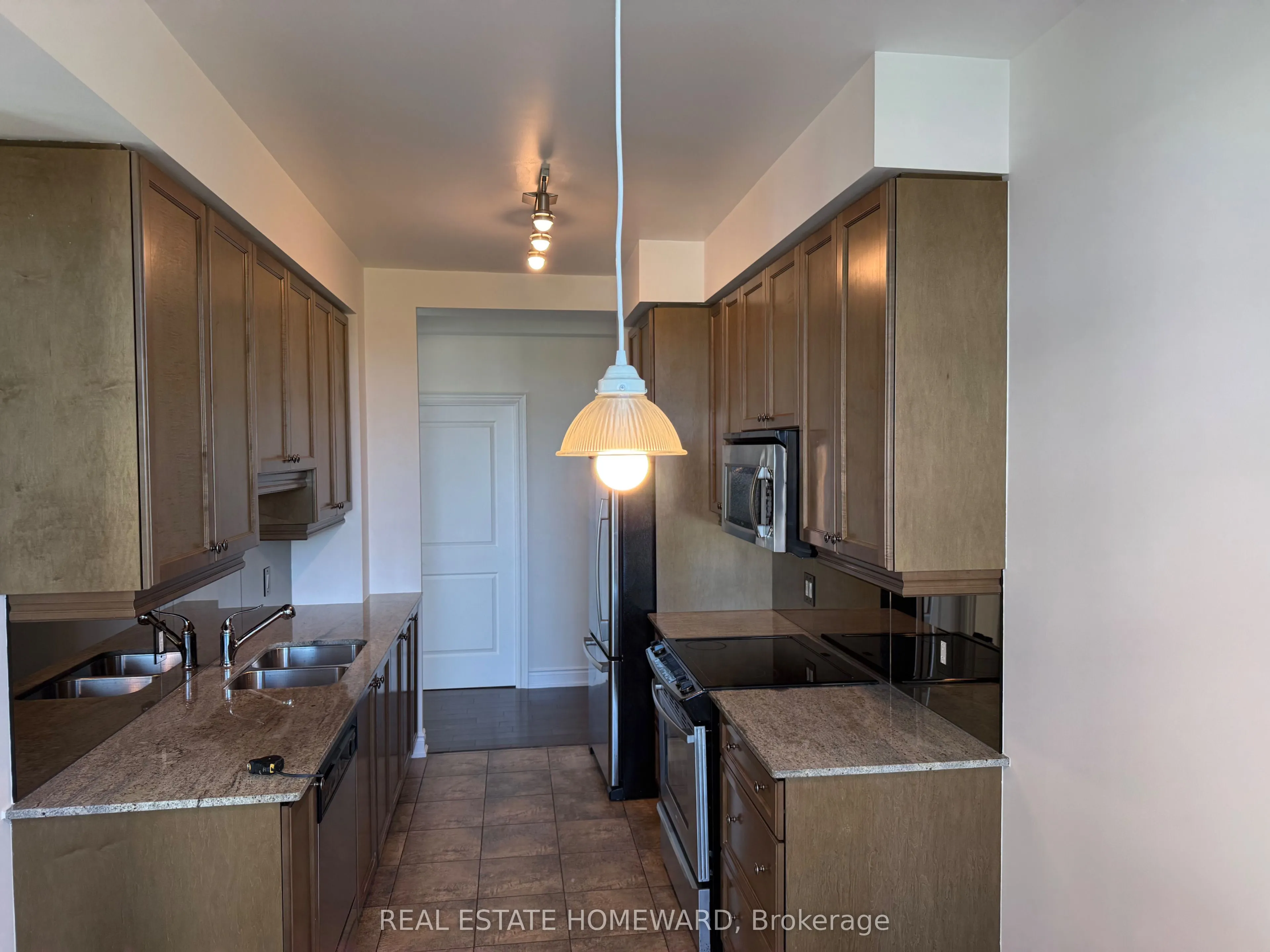 10 Bloorview Place, #714