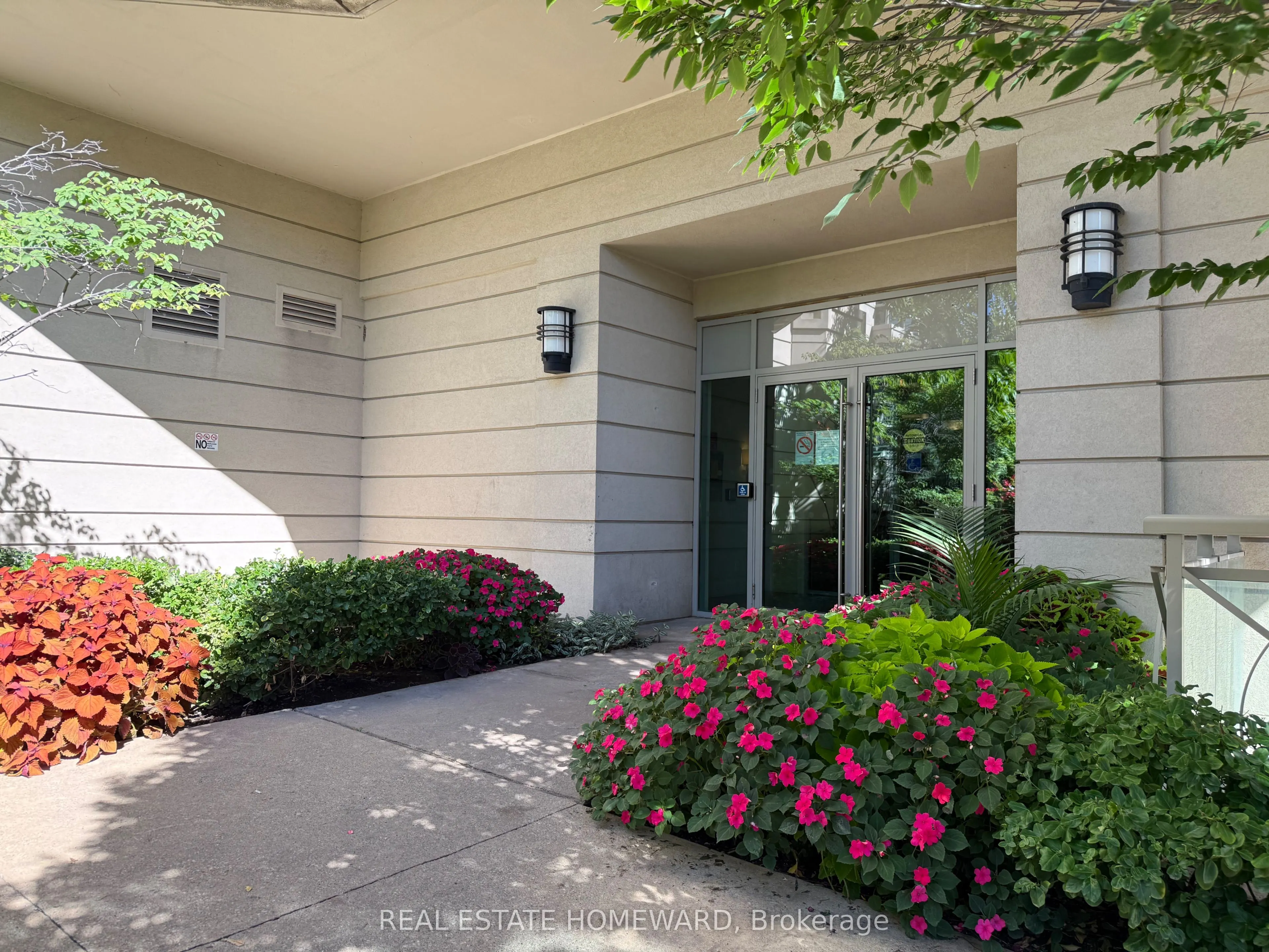 10 Bloorview Place, #714