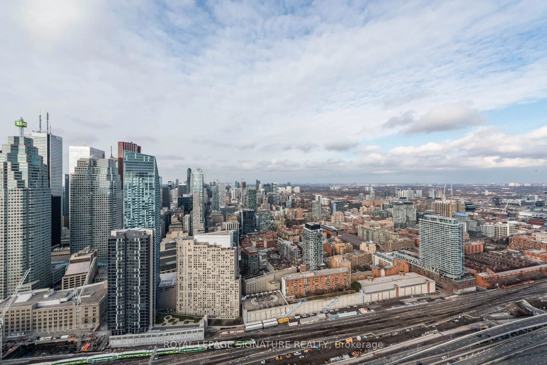 28 Freeland Street, #5306
