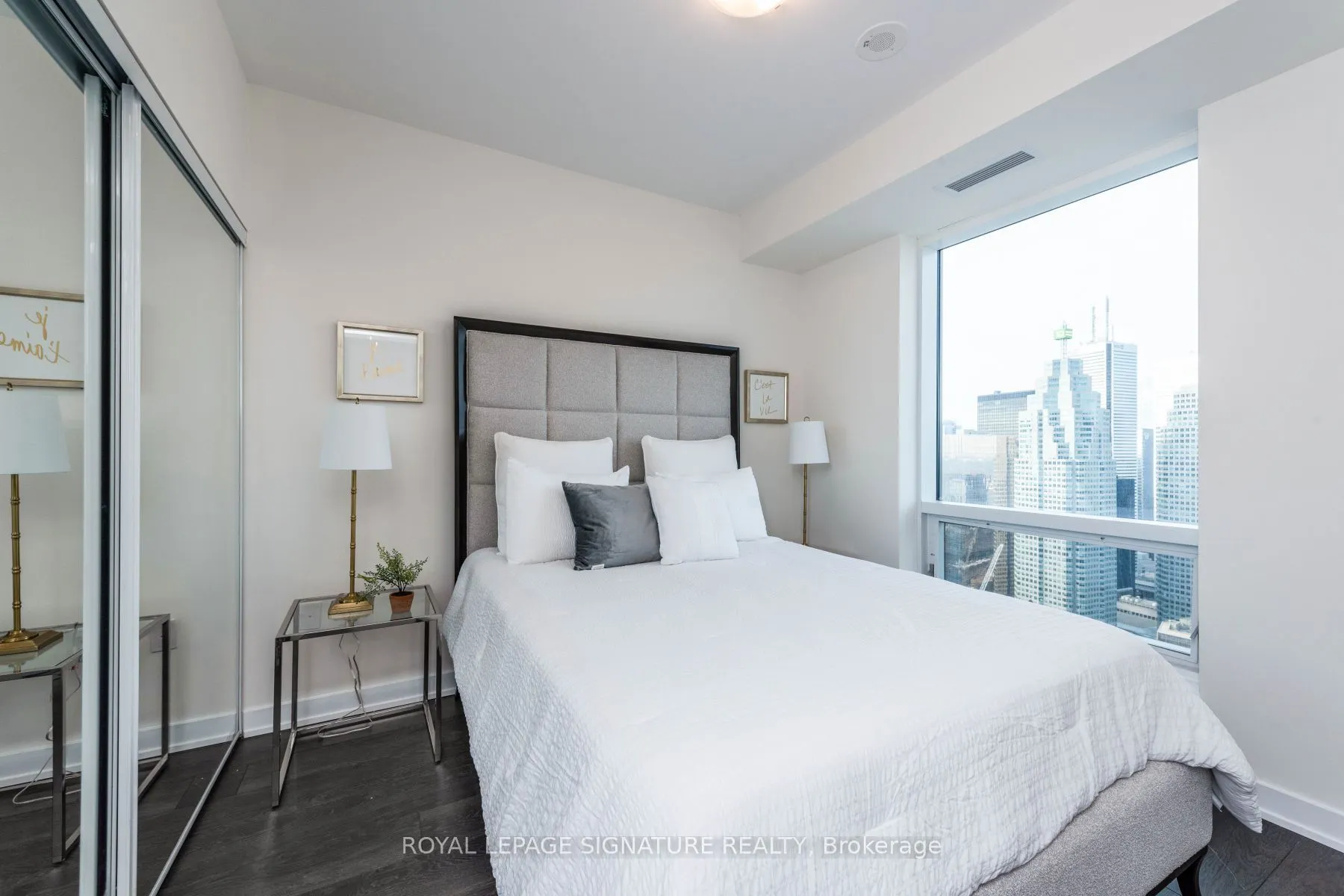 28 Freeland Street, #5306