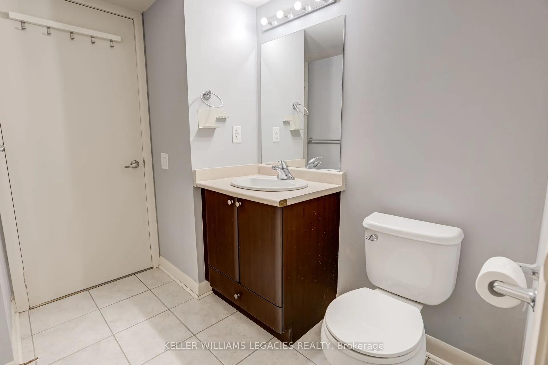 525 Wilson Avenue, #842