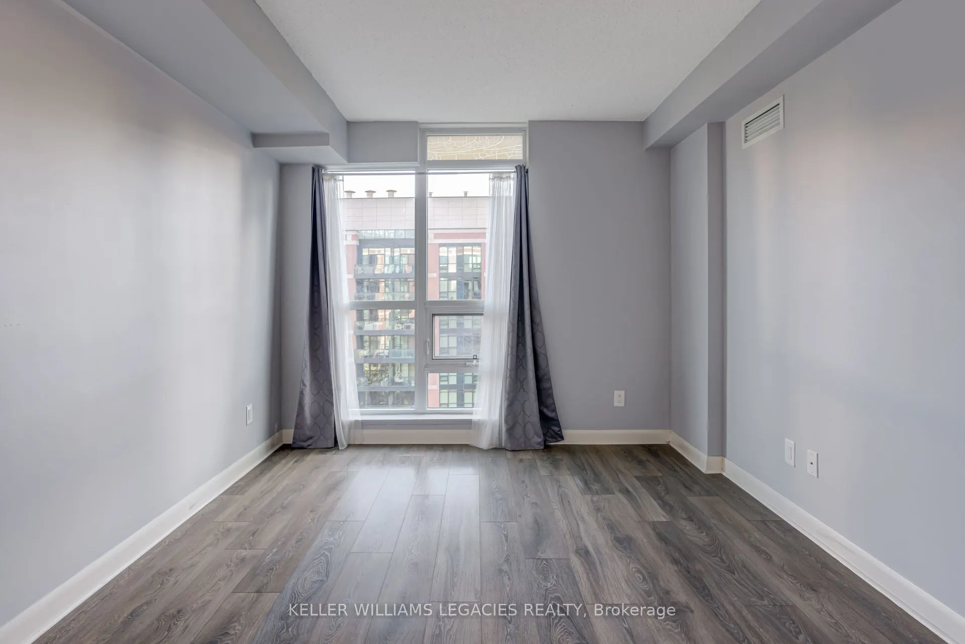 525 Wilson Avenue, #842