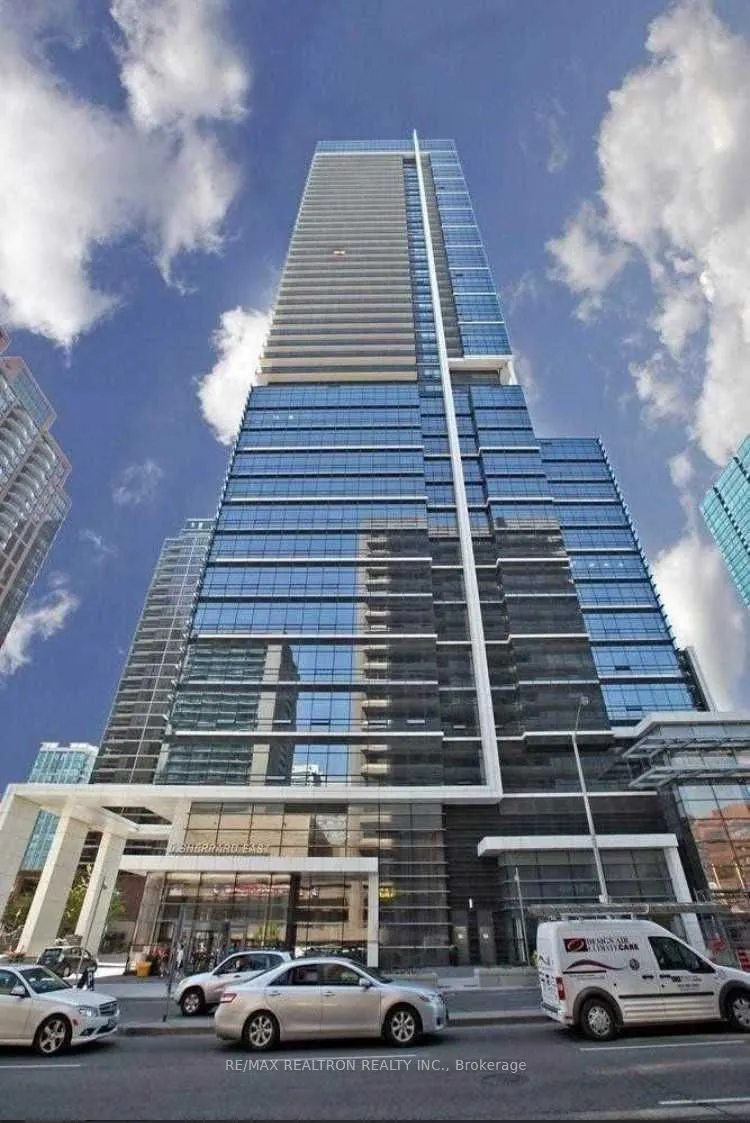 5 Sheppard Avenue E, #2718