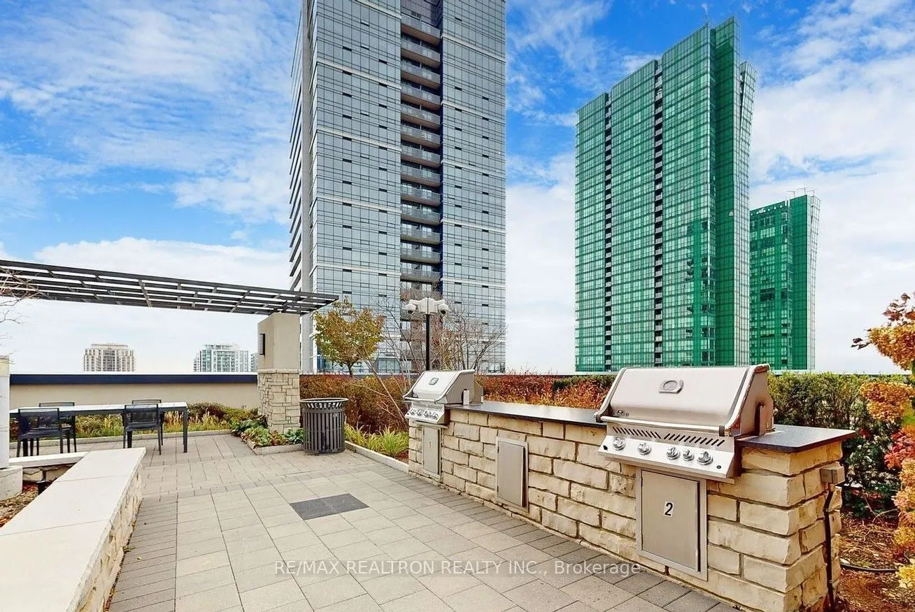 5 Sheppard Avenue E, #2718