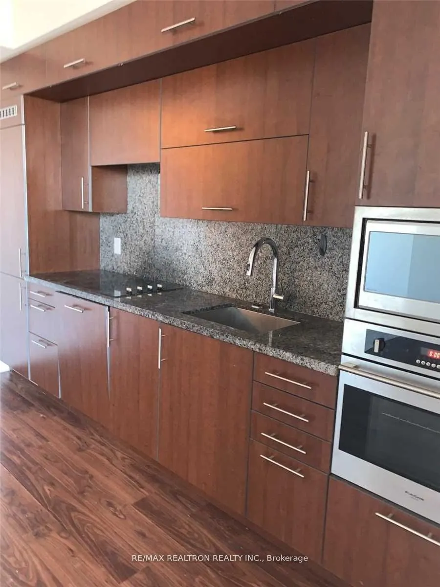 5 Sheppard Avenue E, #2718