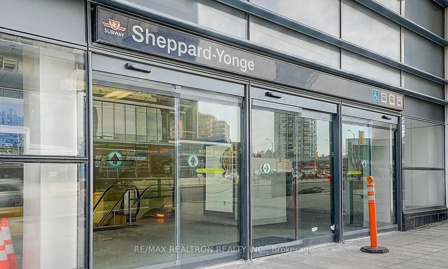 5 Sheppard Avenue E, #2718