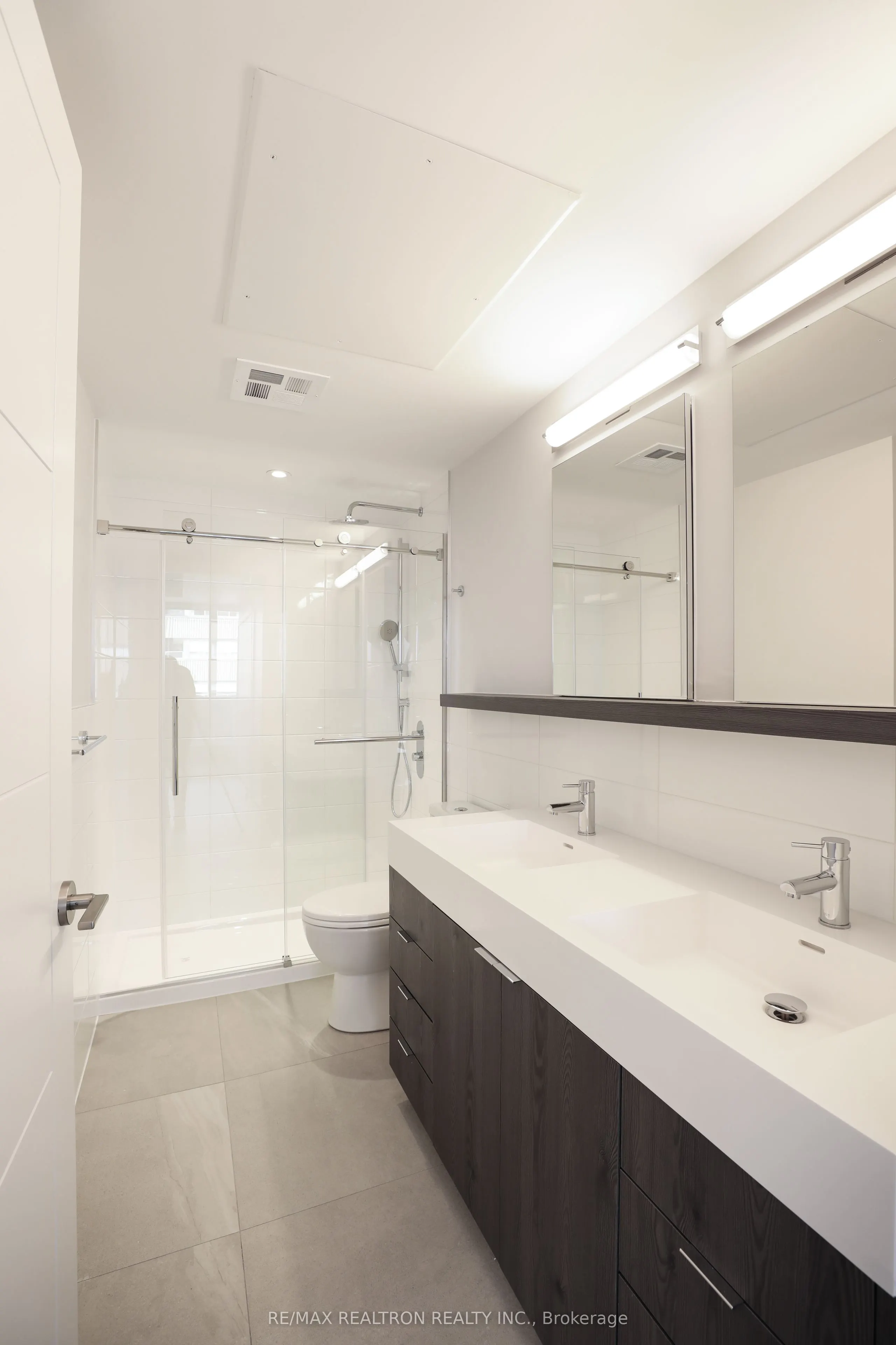 2525 Bathurst Street, #407