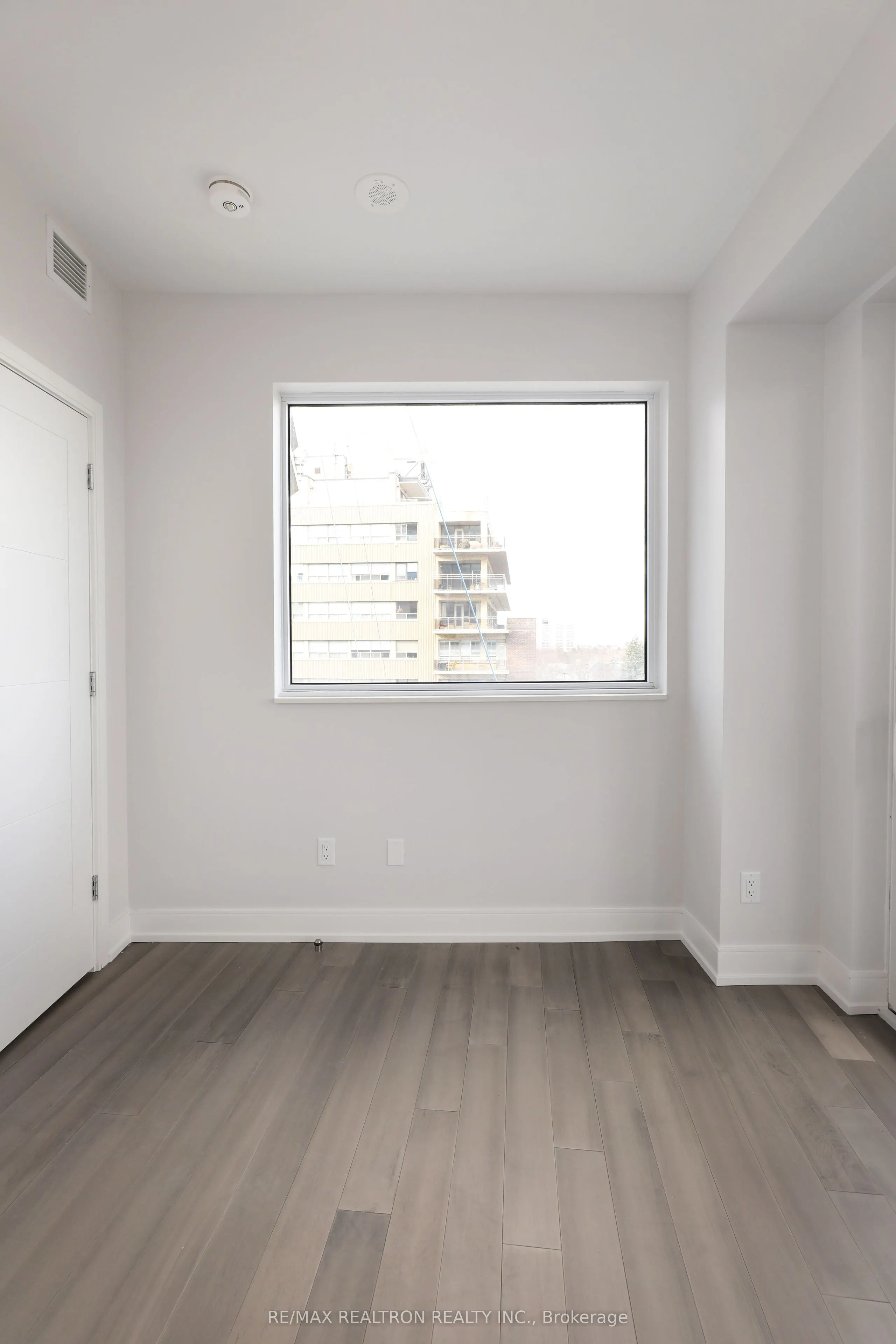2525 Bathurst Street, #407