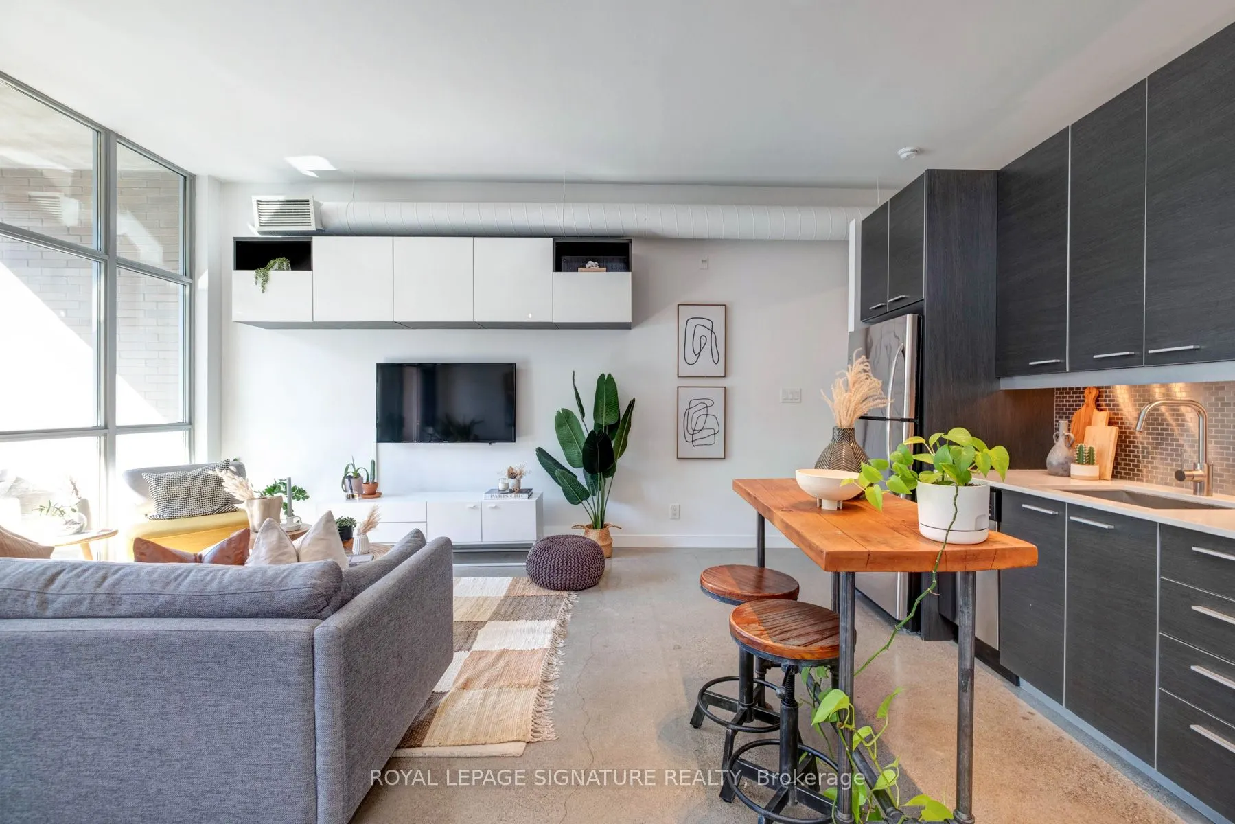 52 Sumach Street, #208