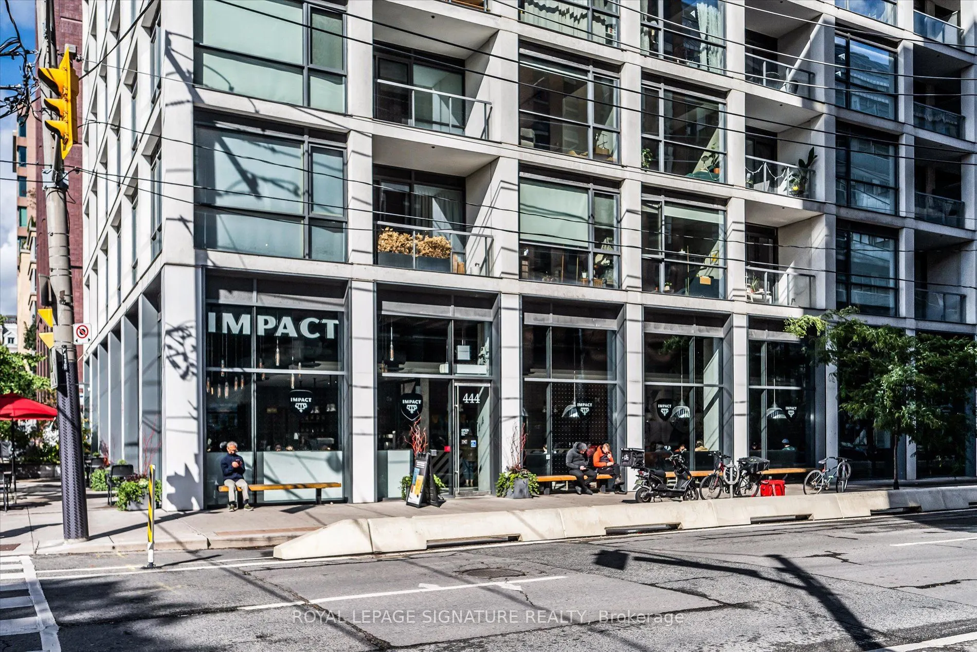 23 Brant Street, #305