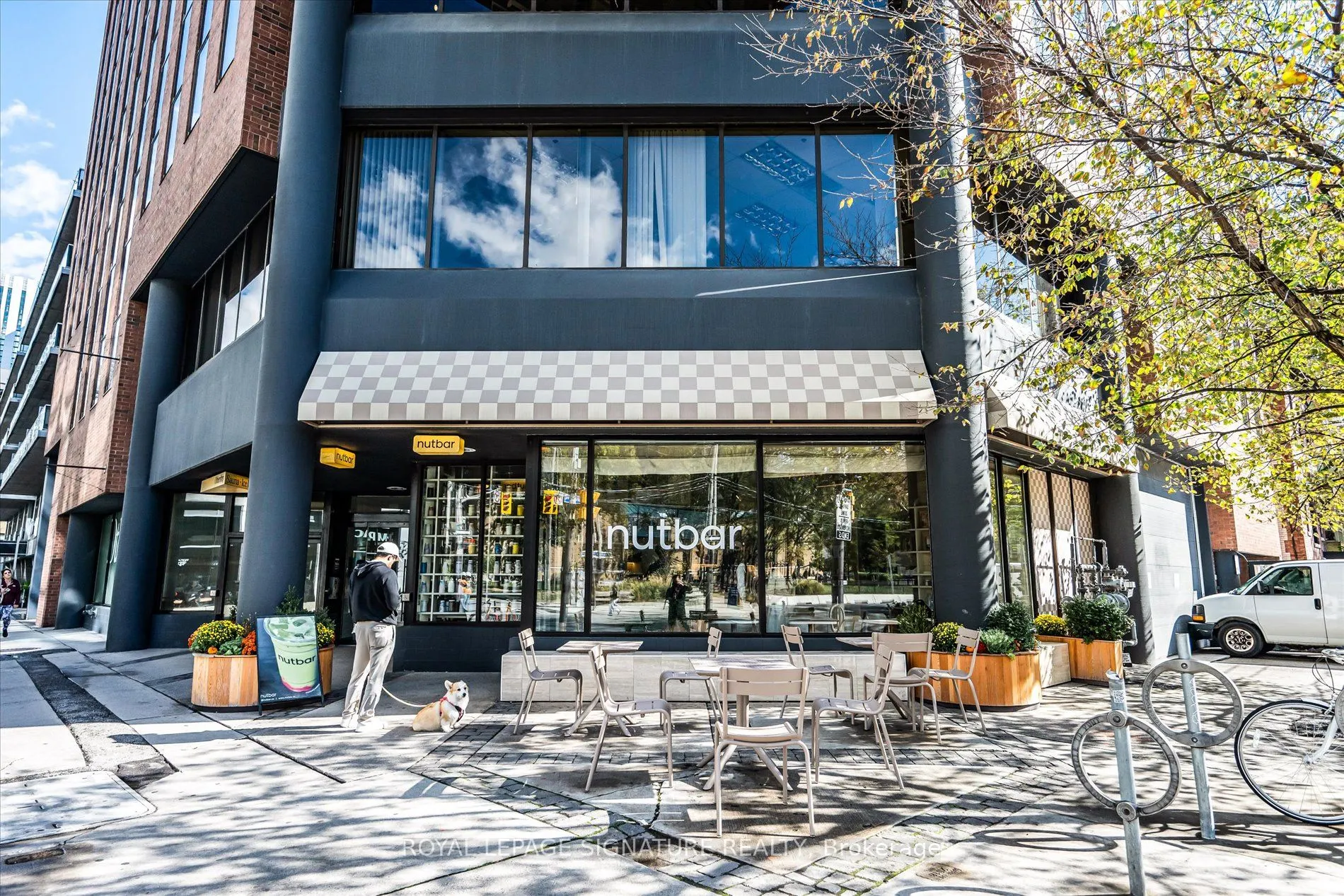 23 Brant Street, #305