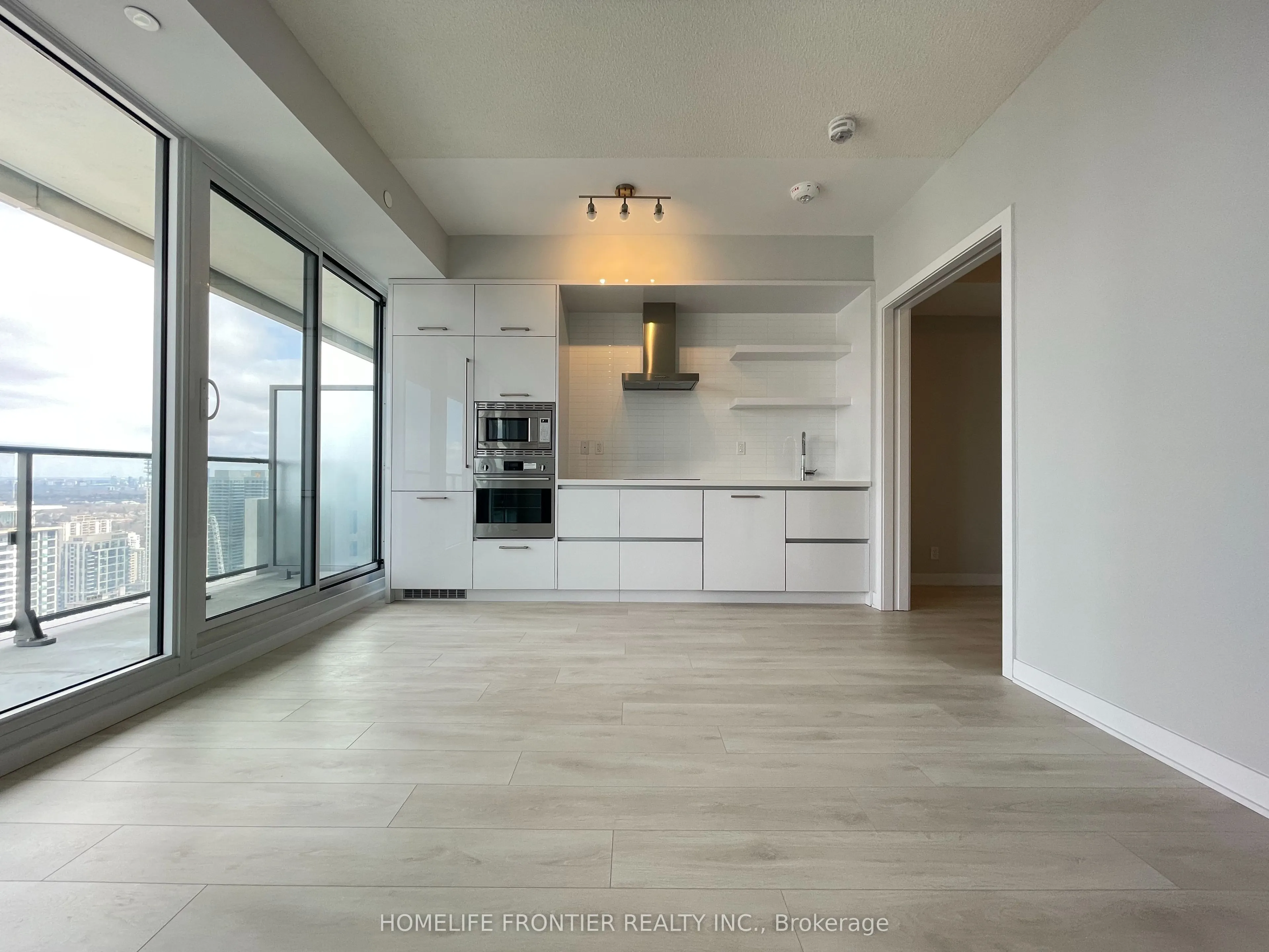 2221 Yonge Street, #3501