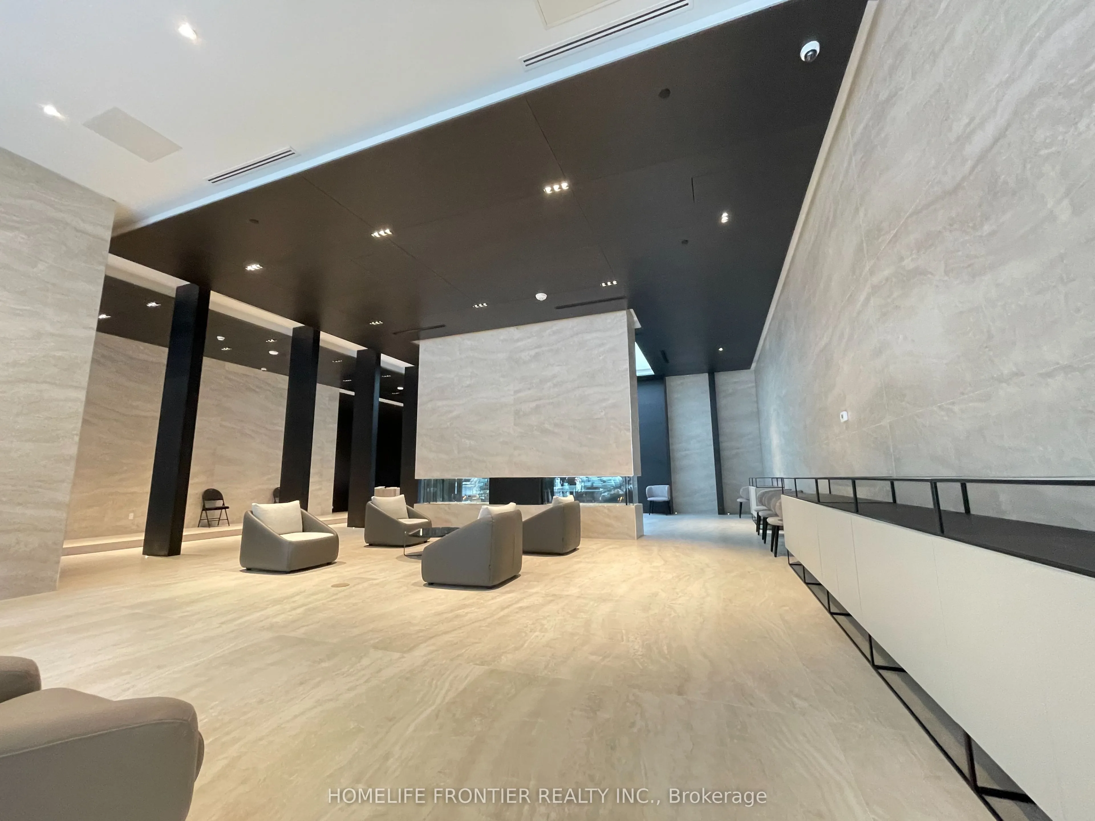 2221 Yonge Street, #3501