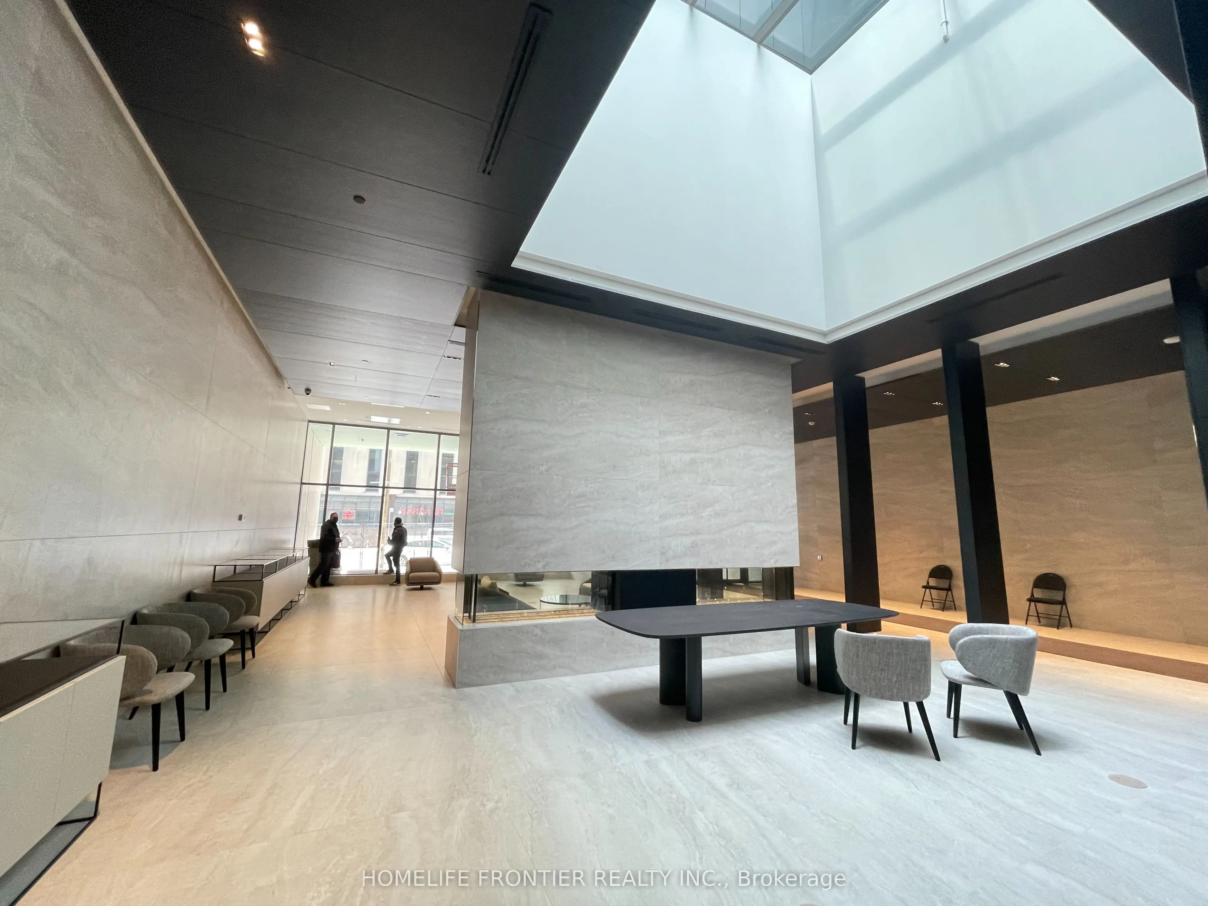 2221 Yonge Street, #3501