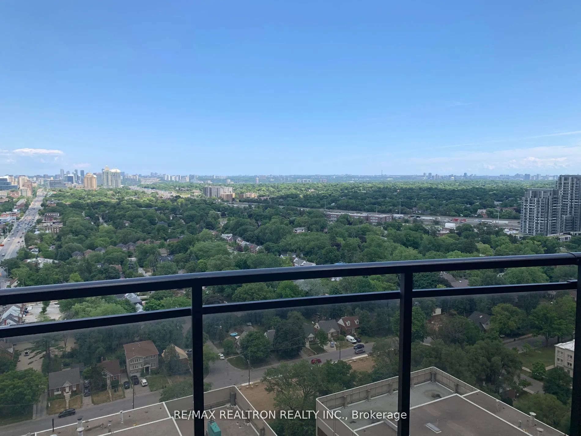 33 Sheppard Avenue E, #2912