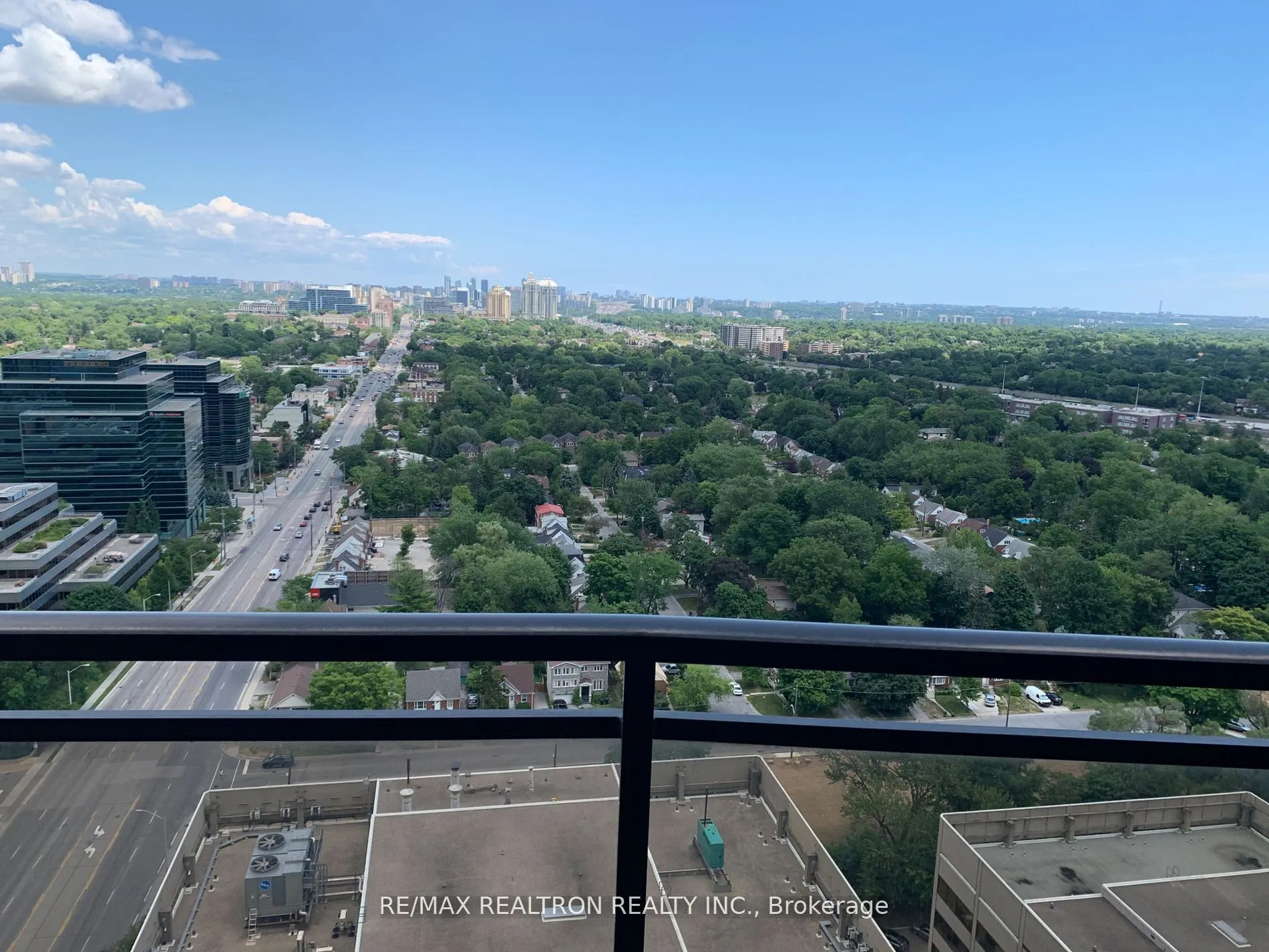 33 Sheppard Avenue E, #2912