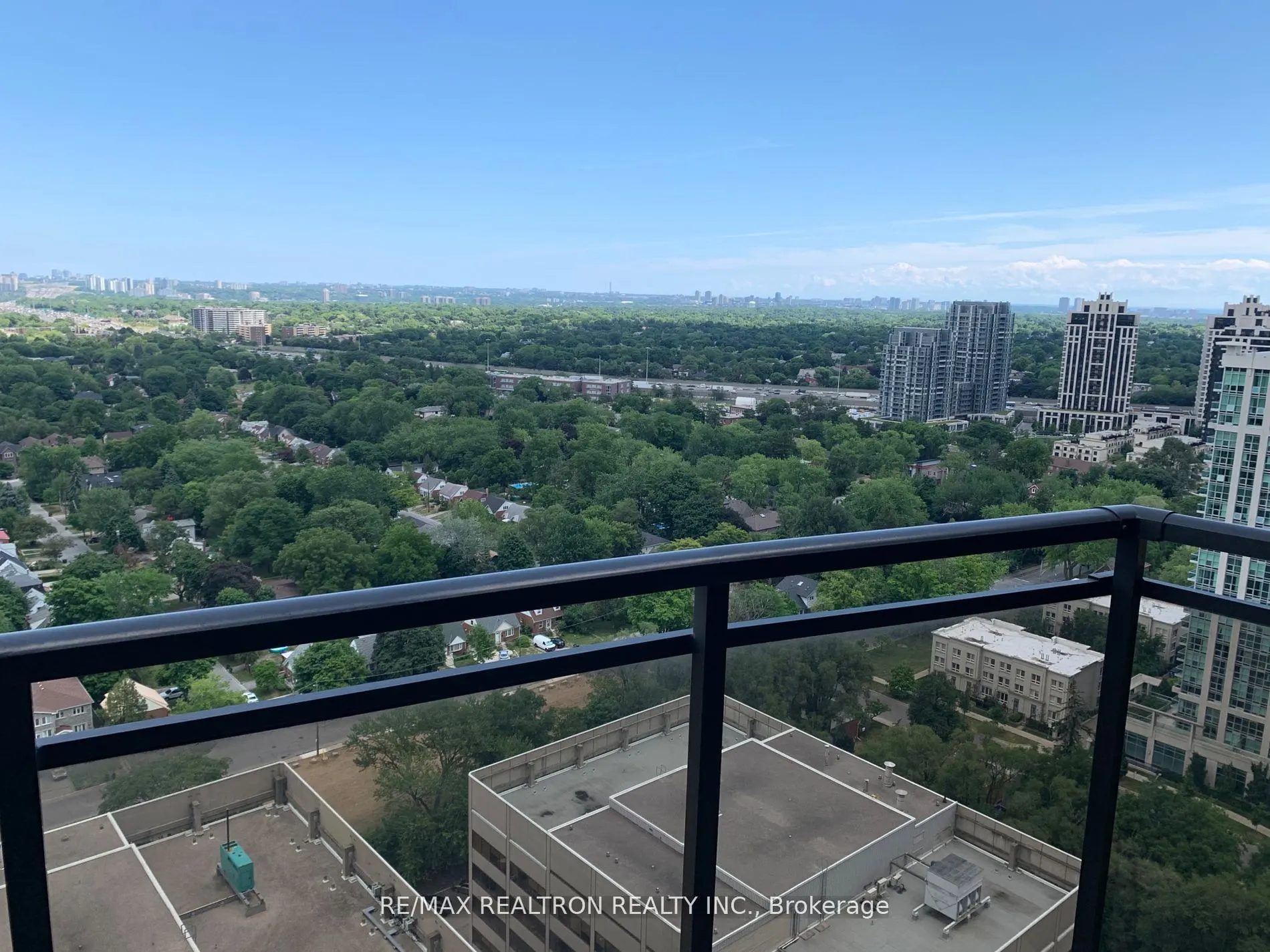 33 Sheppard Avenue E, #2912