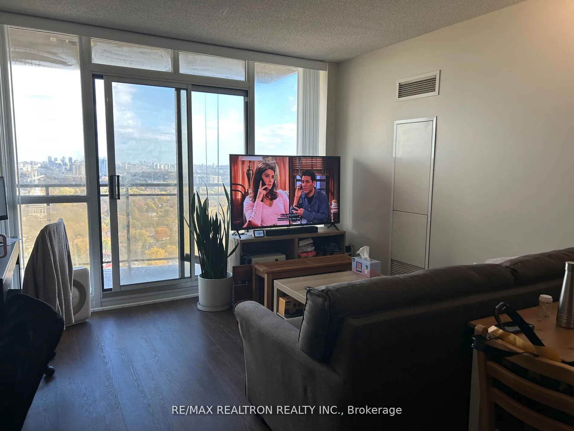33 Sheppard Avenue E, #2912