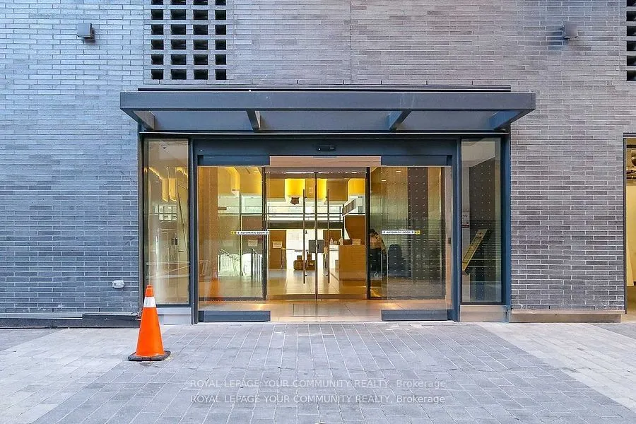 158 Front Street E, #1705