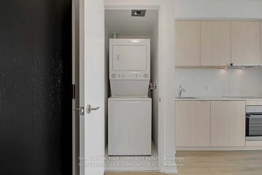 158 Front Street E, #1705