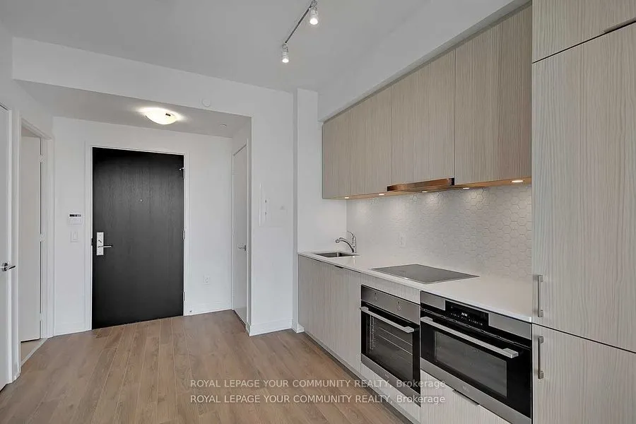 158 Front Street E, #1705
