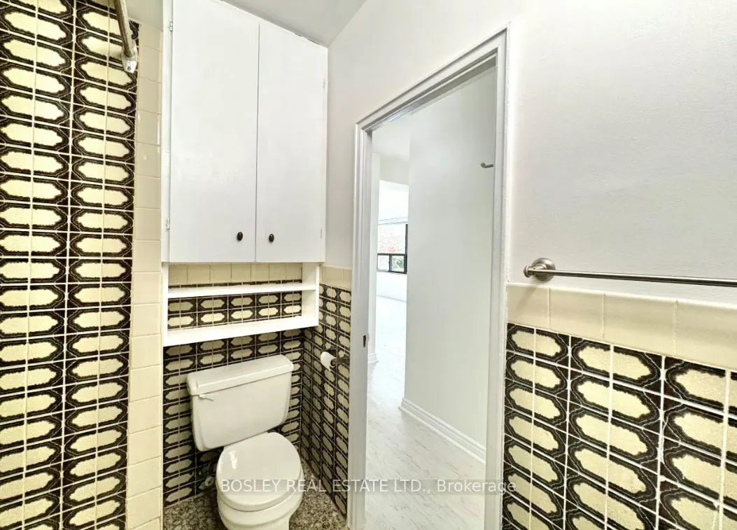 740 Eglinton Avenue W, #108