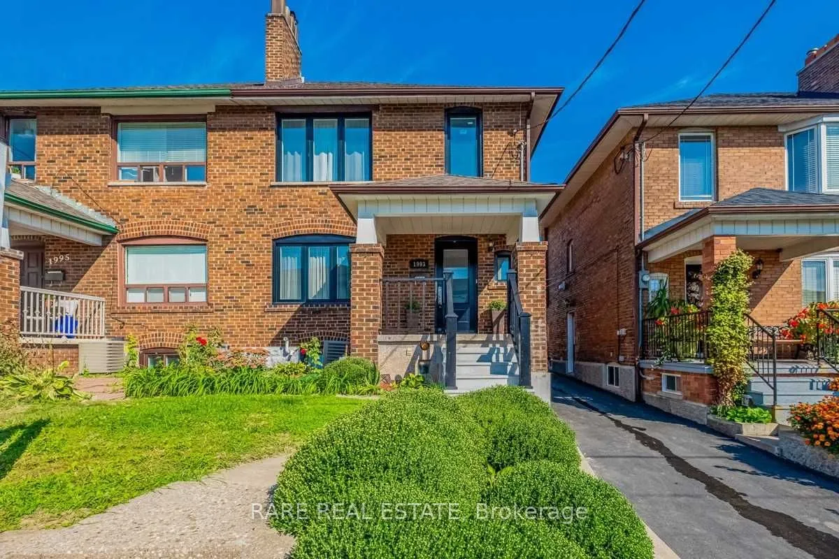 1993 Dufferin Street