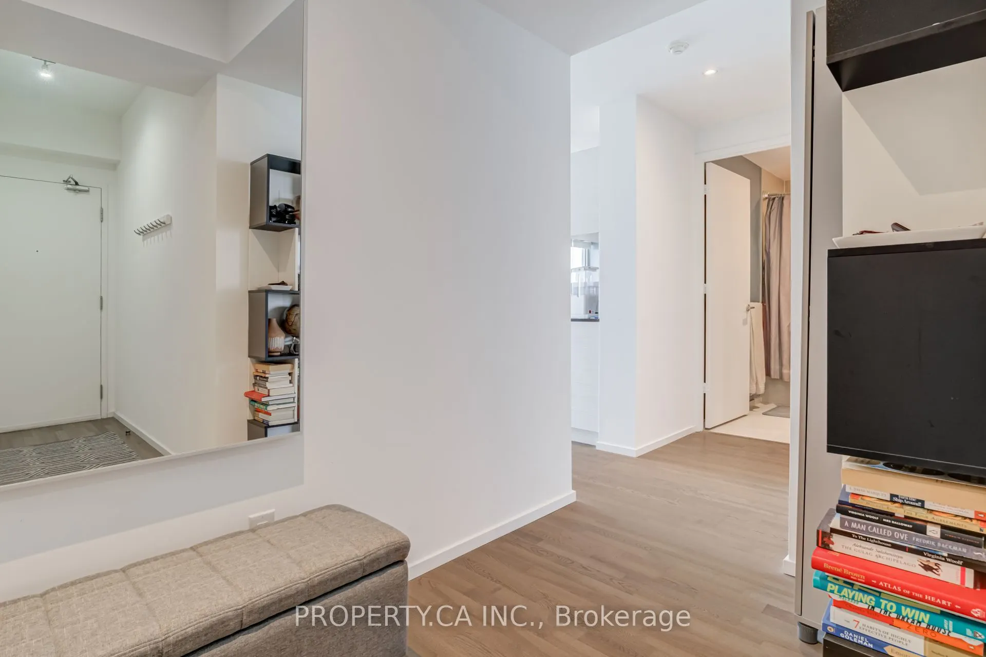 8 Charlotte Street, #3207