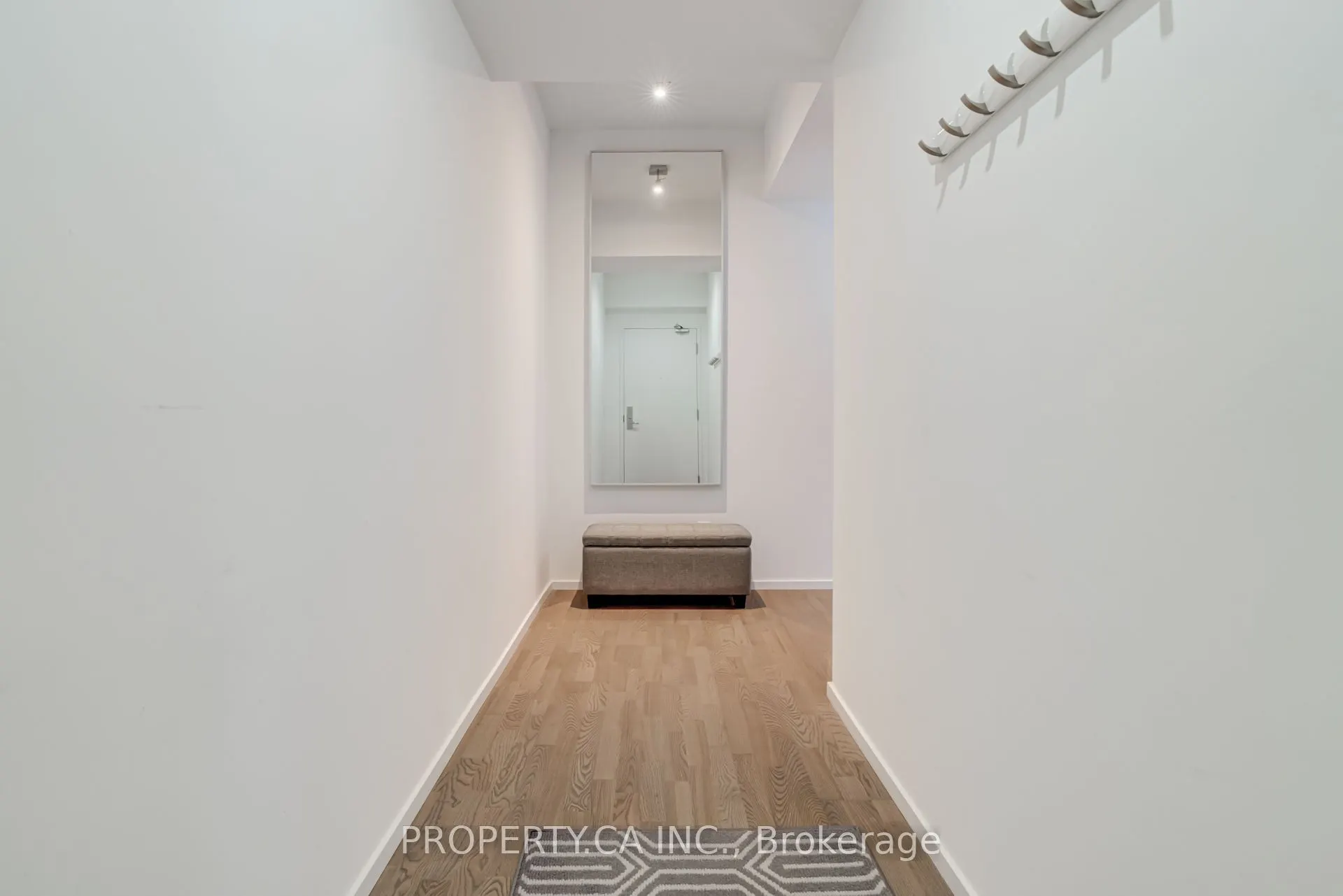 8 Charlotte Street, #3207