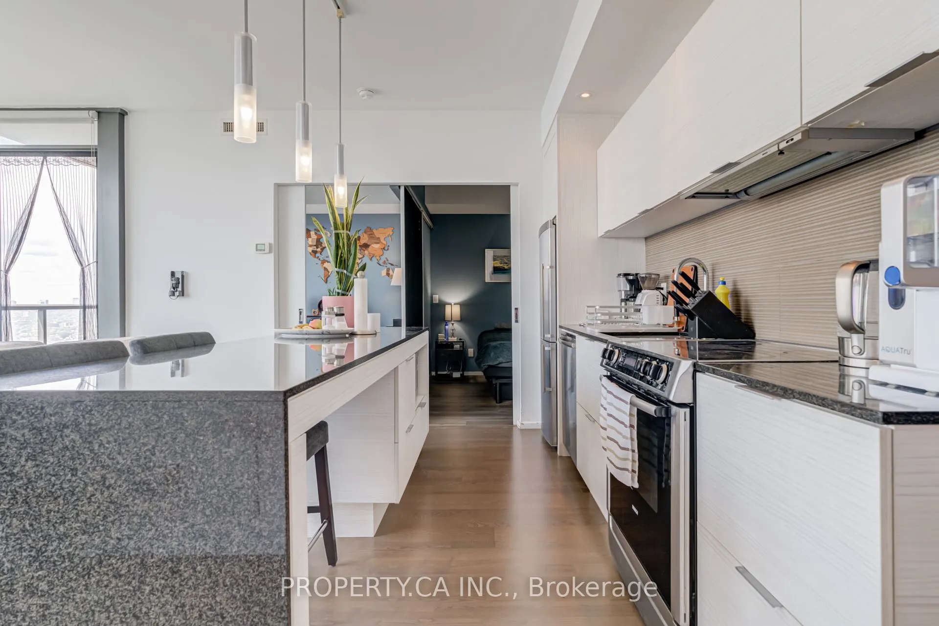 8 Charlotte Street, #3207