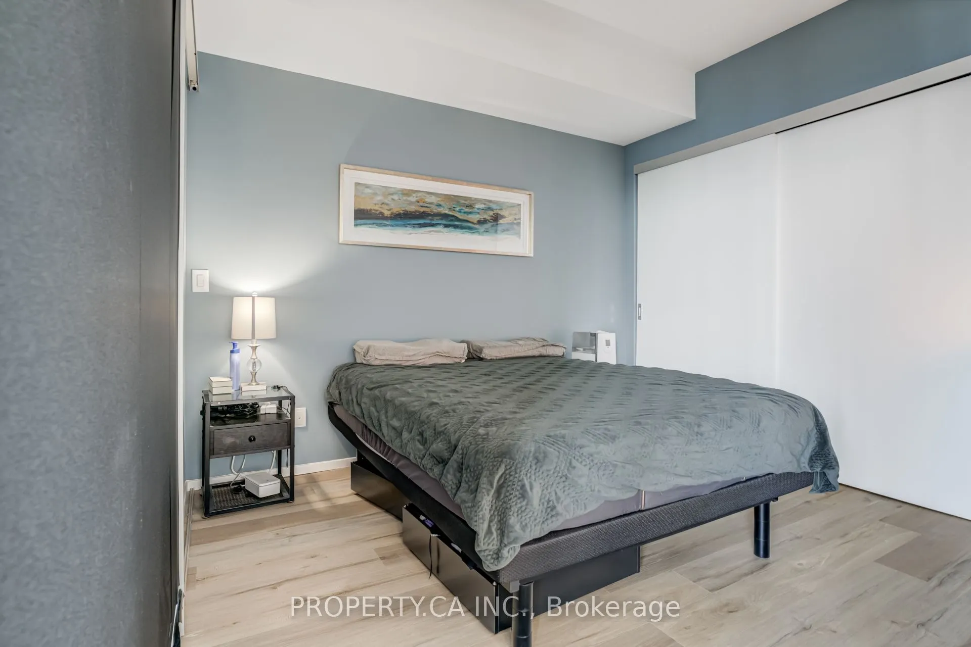 8 Charlotte Street, #3207