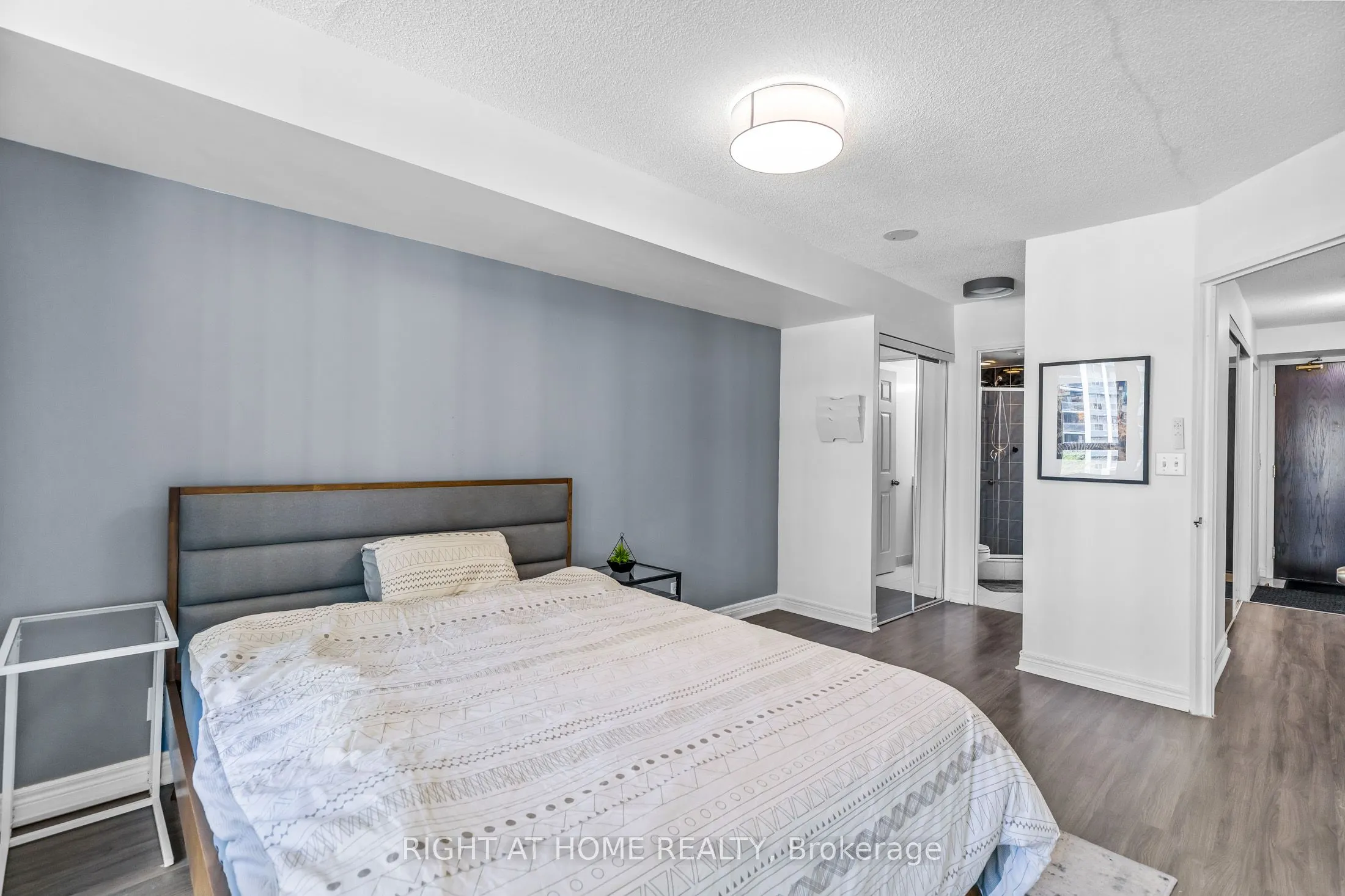 23 Hollywood Avenue, #503