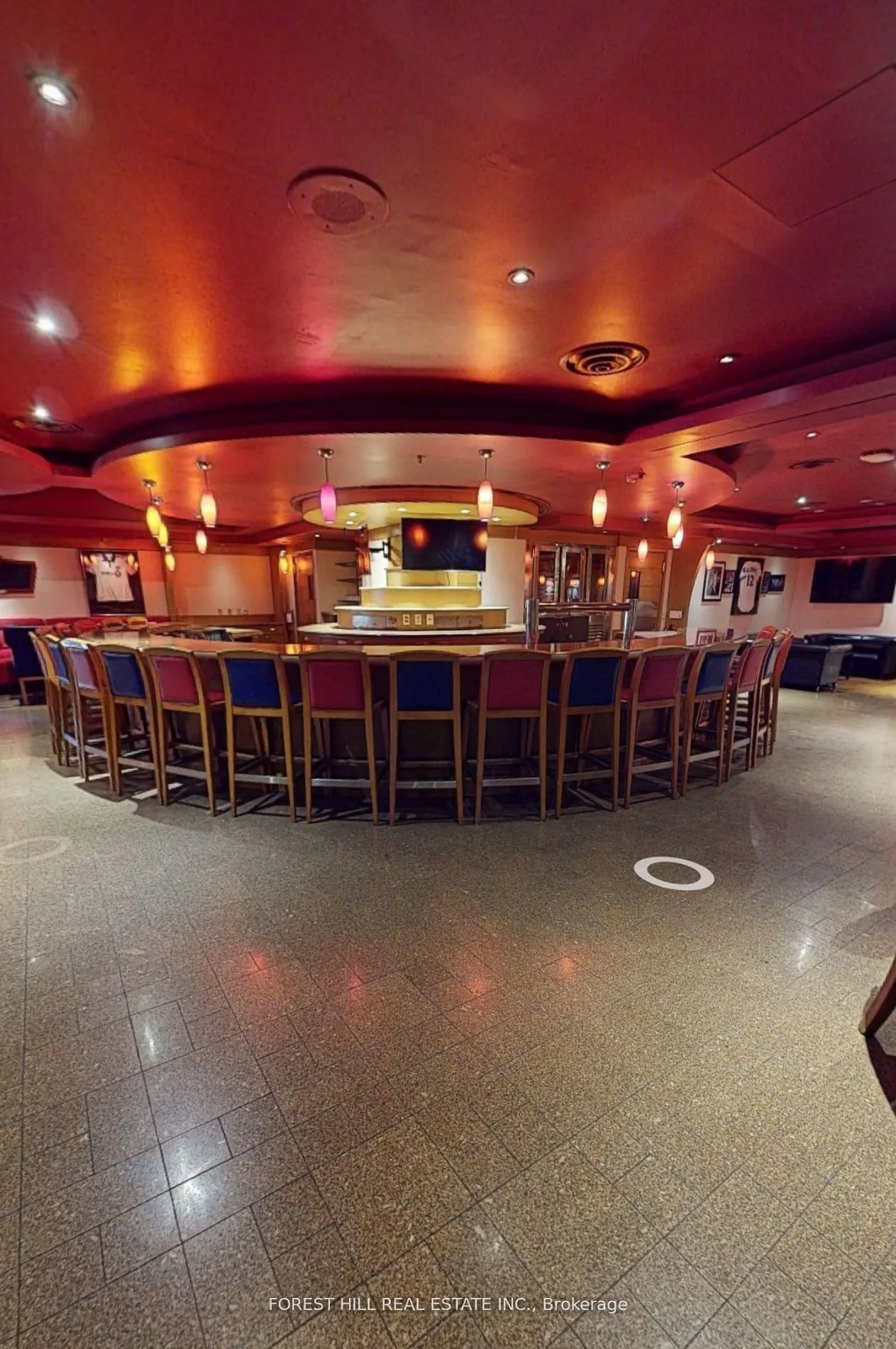 33 Gerrard Street W, #CHELSEA HOTEL (Monarchs)
