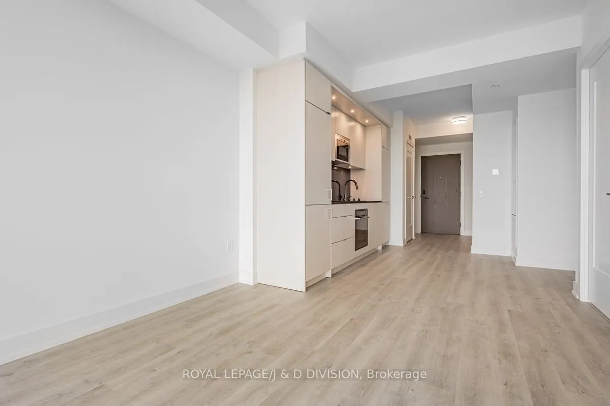 30 Inn On The Park Drive, #4301