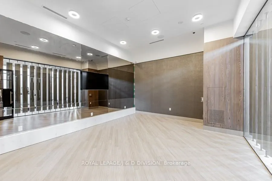30 Inn On The Park Drive, #4301