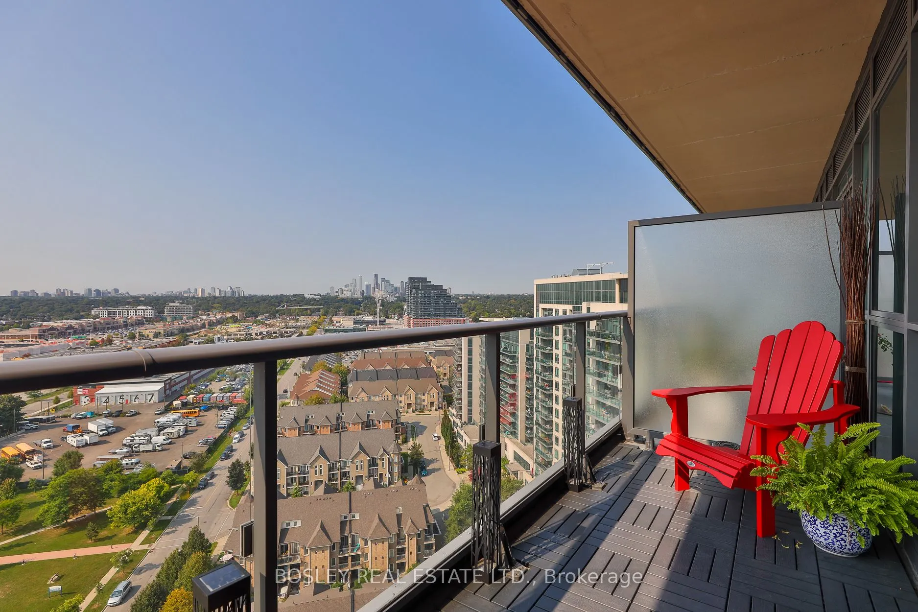 160 Vanderhoof Avenue, #LPH10