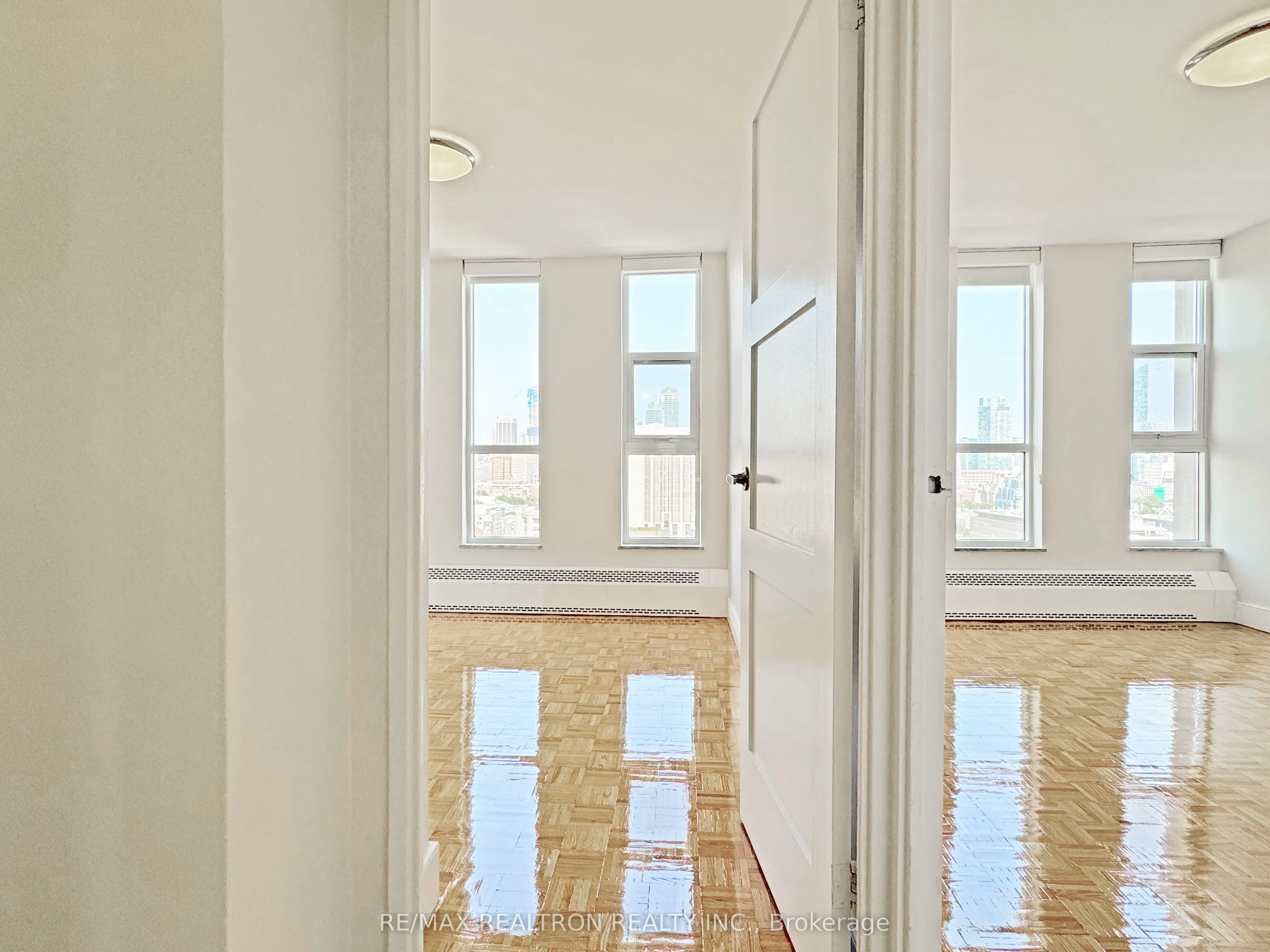 666 Spadina Avenue, #2010
